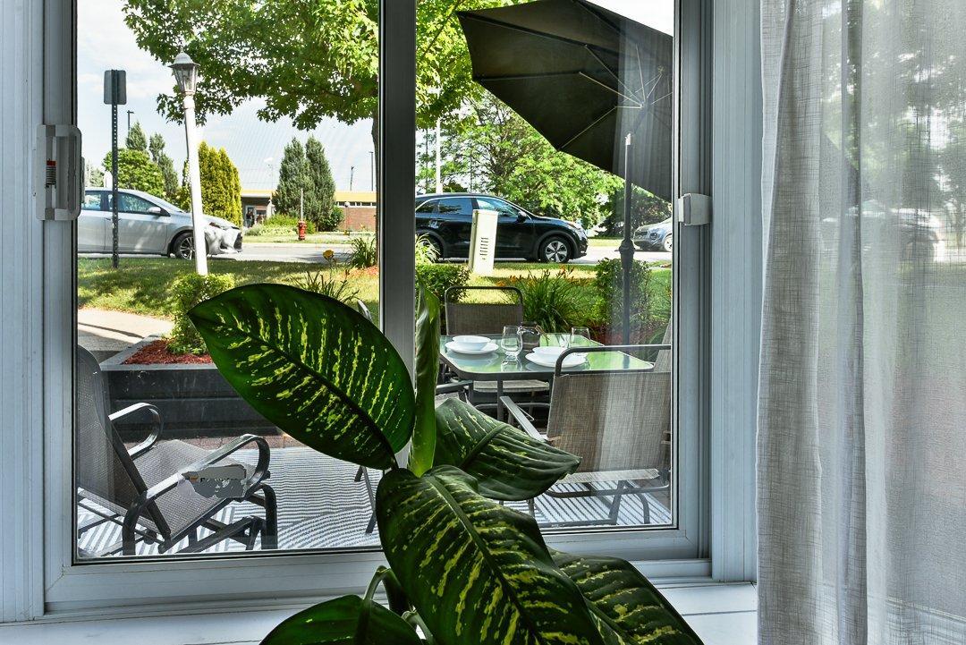









560


Rue Notre-Dame

, 1,
La Prairie,




QC
J5R6A2

