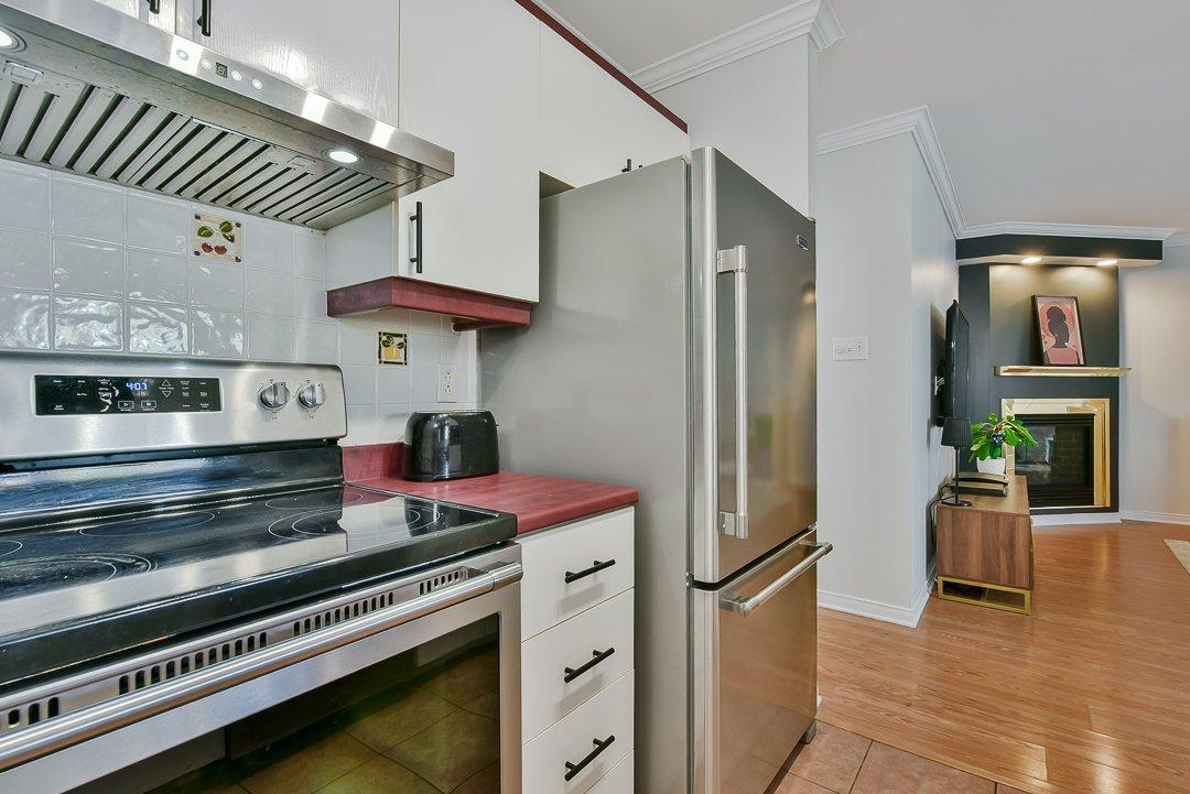 









560


Rue Notre-Dame

, 1,
La Prairie,




QC
J5R6A2

