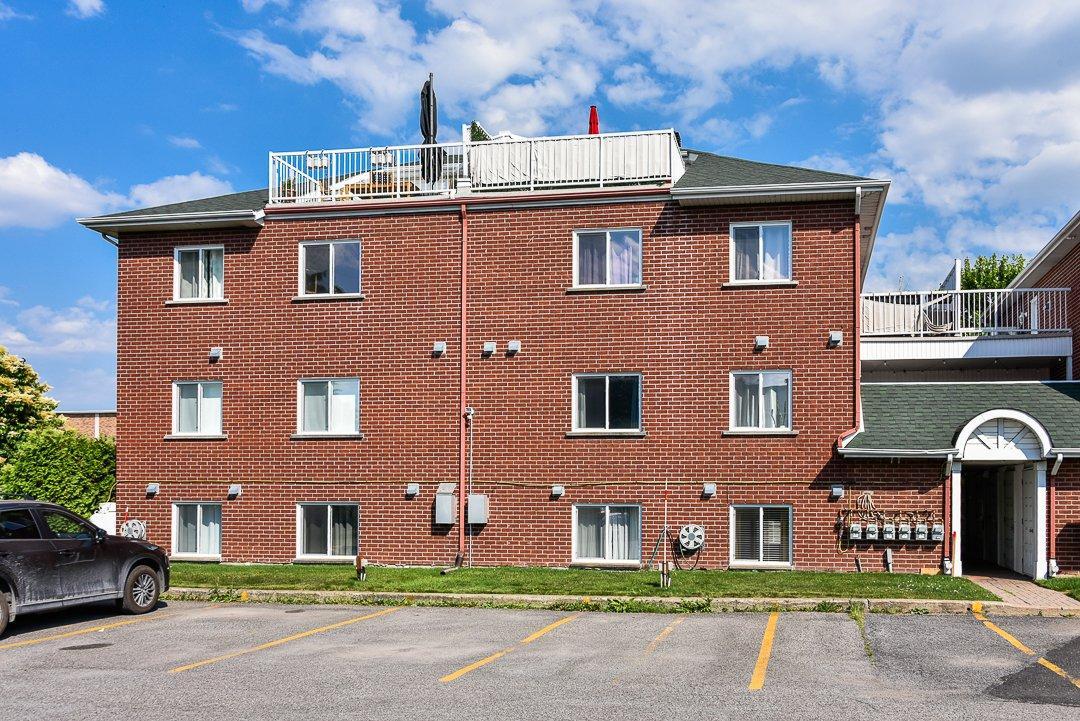 









560


Rue Notre-Dame

, 1,
La Prairie,




QC
J5R6A2

