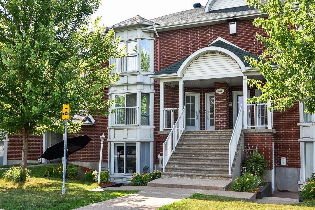 









560


Rue Notre-Dame

, 1,
La Prairie,




QC
J5R6A2

