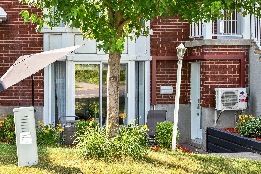 









560


Rue Notre-Dame

, 1,
La Prairie,




QC
J5R6A2

