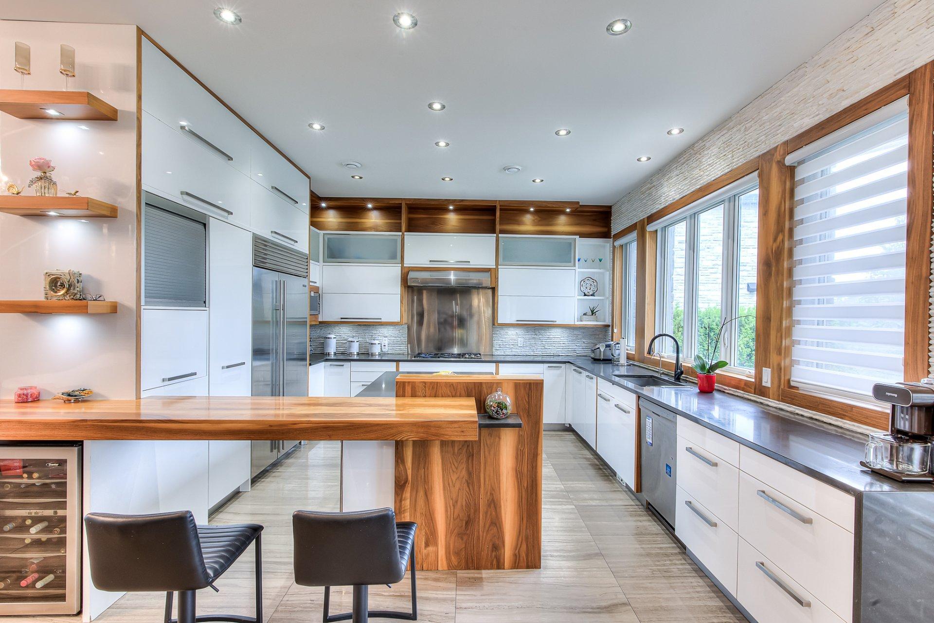 









3770


Rue de Louviers

,
Brossard,




QC
J4H3J4

