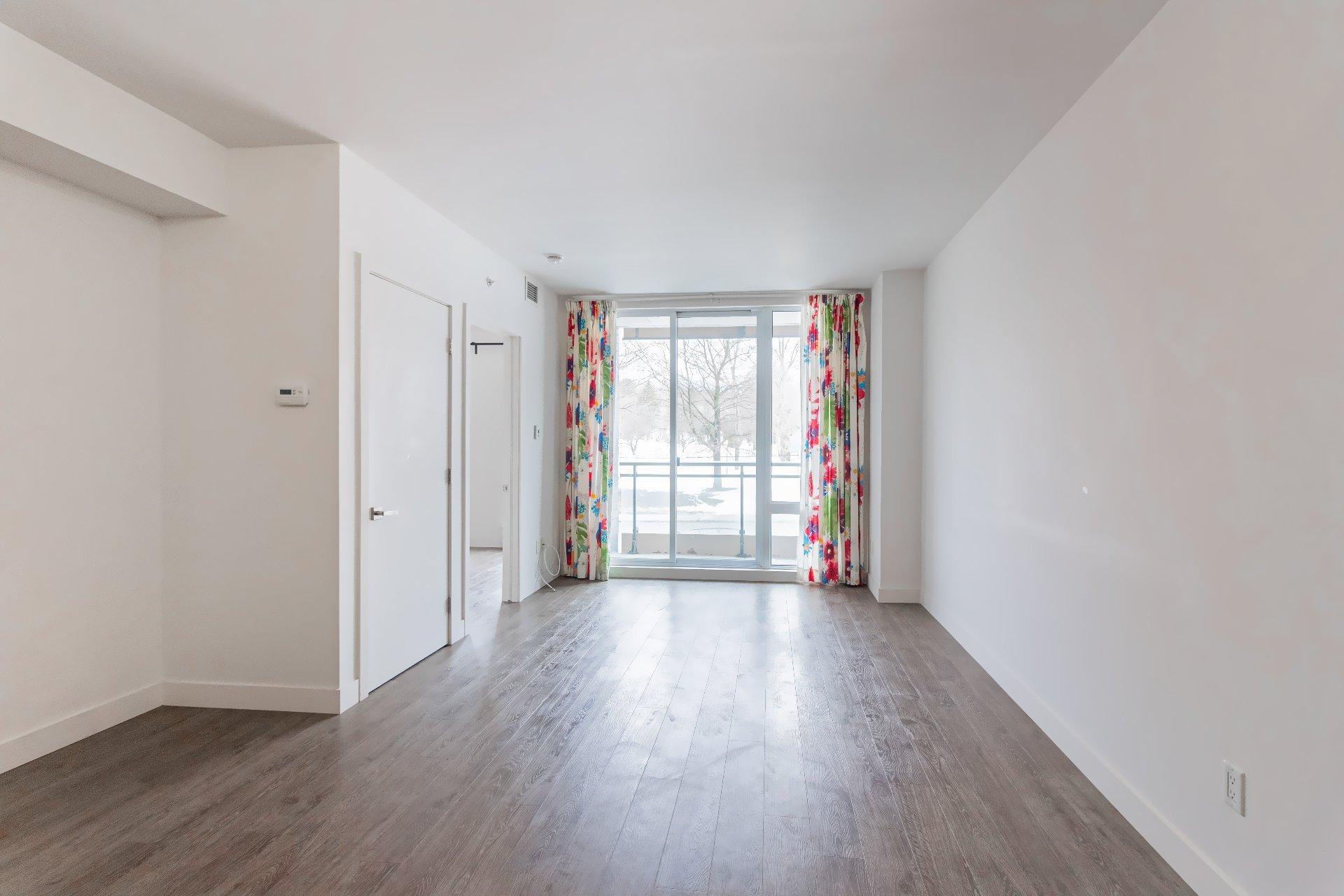 









3300


Av. Troie

, 205,
Montréal (Côte-des-Neiges/Notre-Dame-de-Grâce),




QC
H3V1A9

