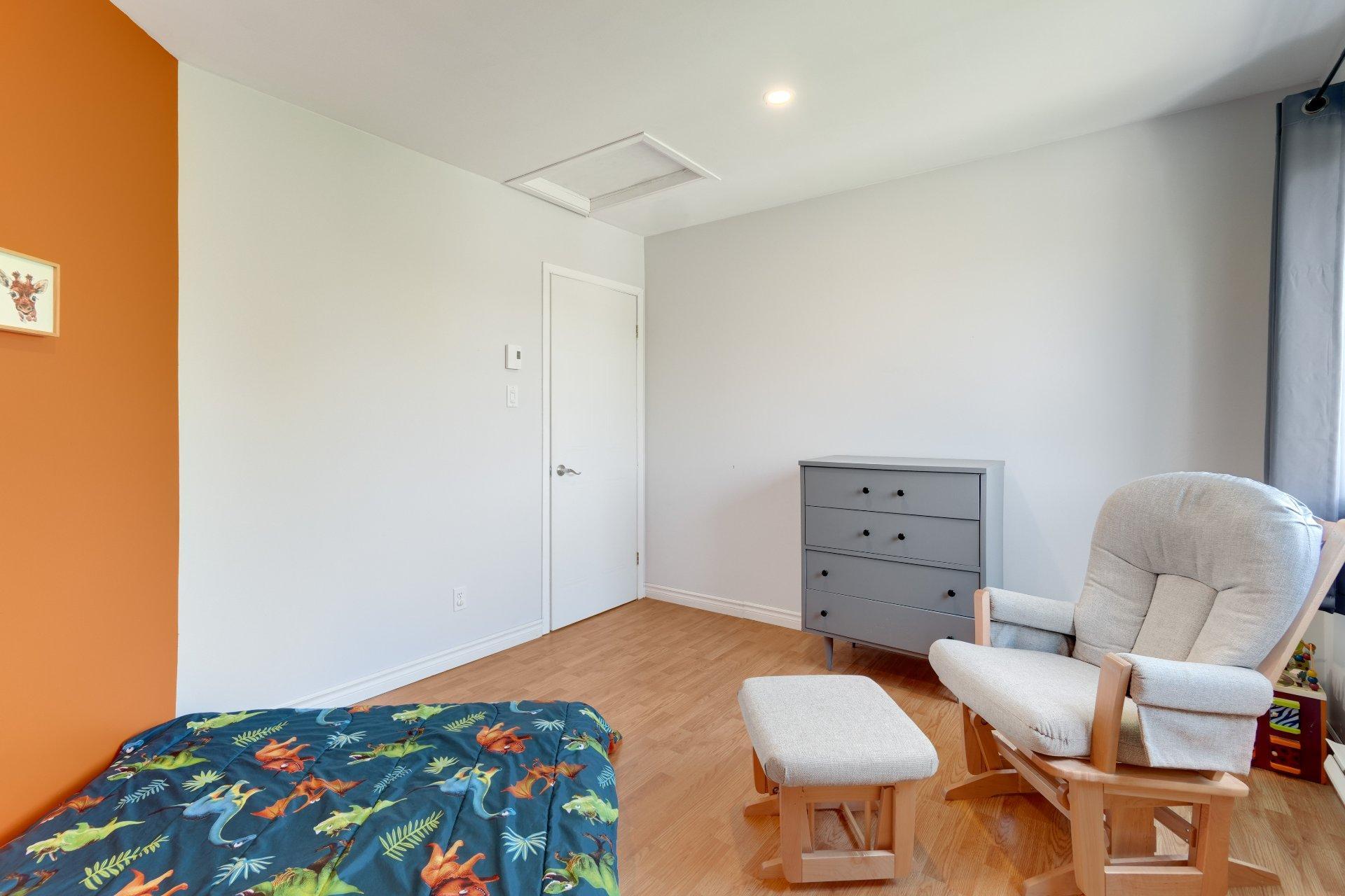 









1206


Rue Zétes

,
Sherbrooke (Brompton/Rock Forest/Saint-Élie/Deauville),




QC
J1R0K3

