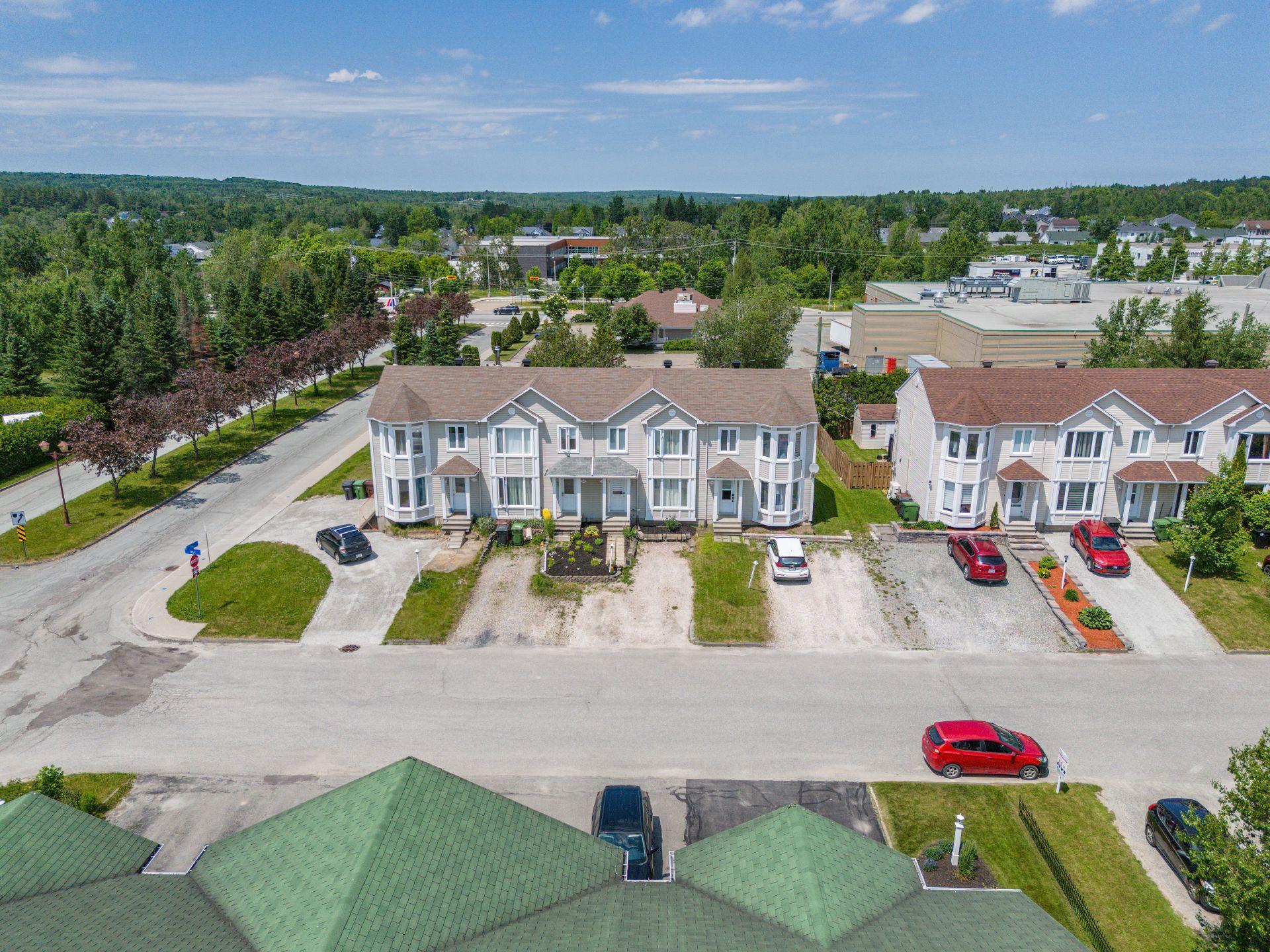 









1206


Rue Zétes

,
Sherbrooke (Brompton/Rock Forest/Saint-Élie/Deauville),




QC
J1R0K3


