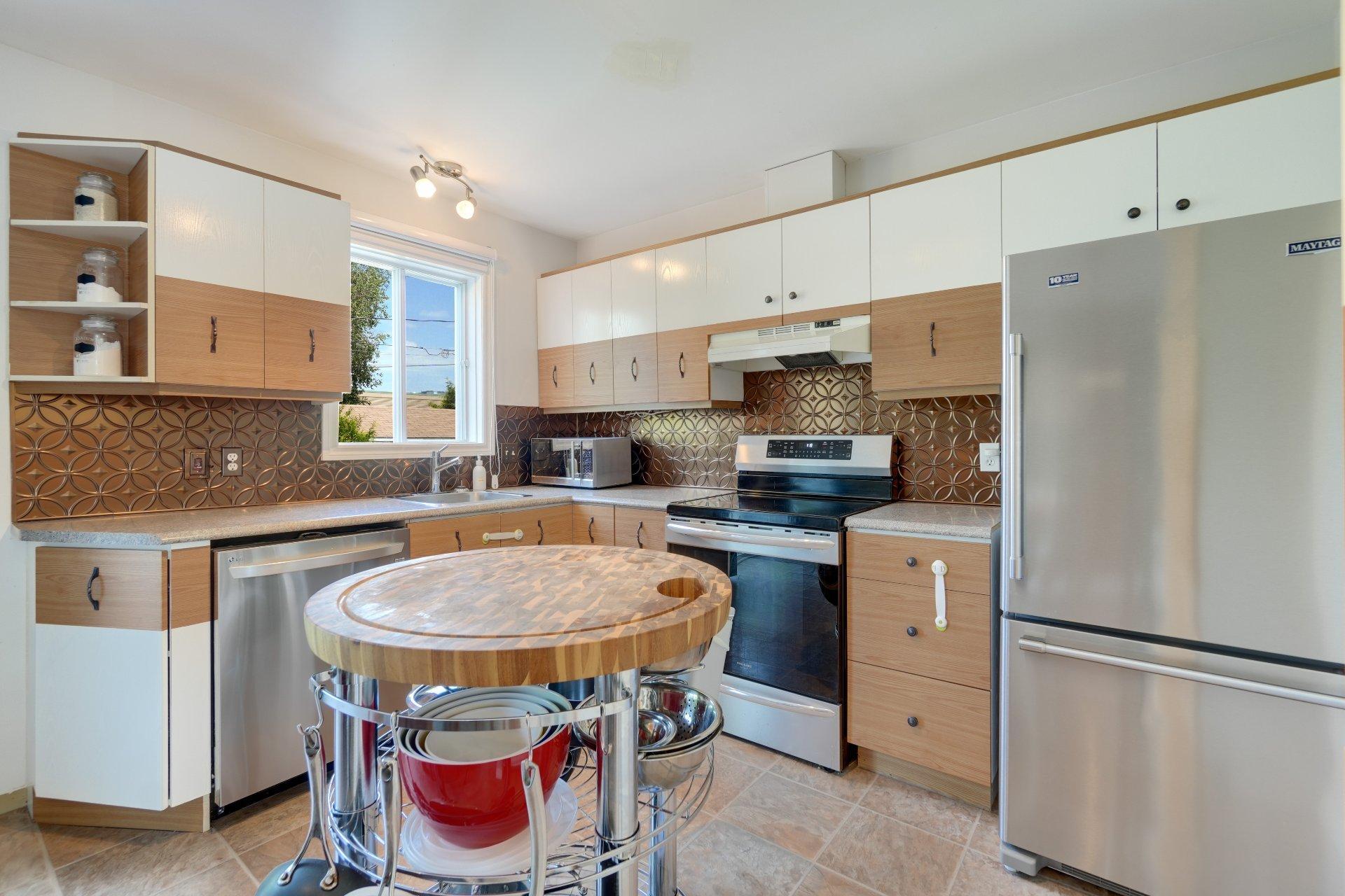 









1206


Rue Zétes

,
Sherbrooke (Brompton/Rock Forest/Saint-Élie/Deauville),




QC
J1R0K3

