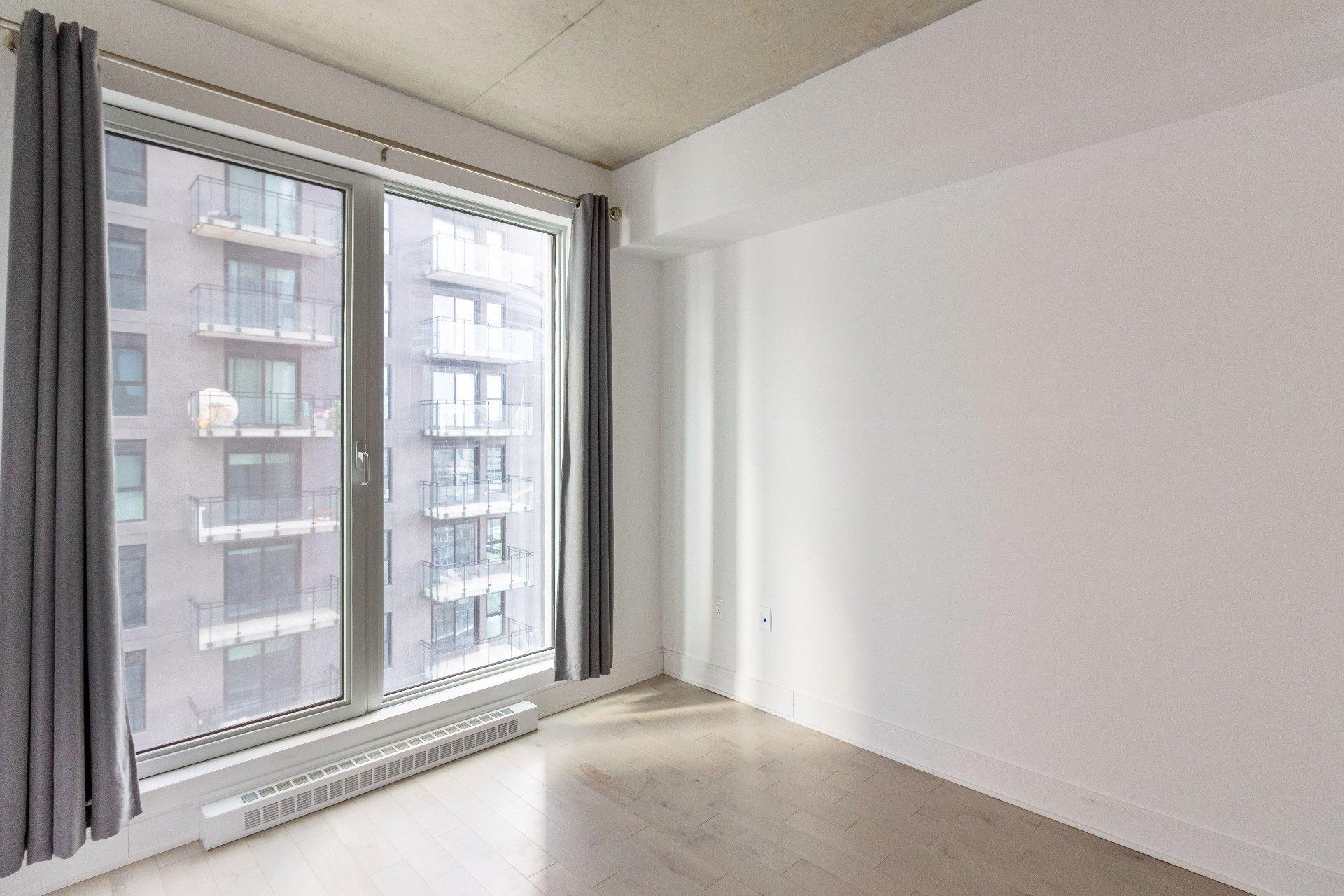 









2320


Rue Tupper

, 2005,
Montréal (Ville-Marie),




QC
H3H0B8

