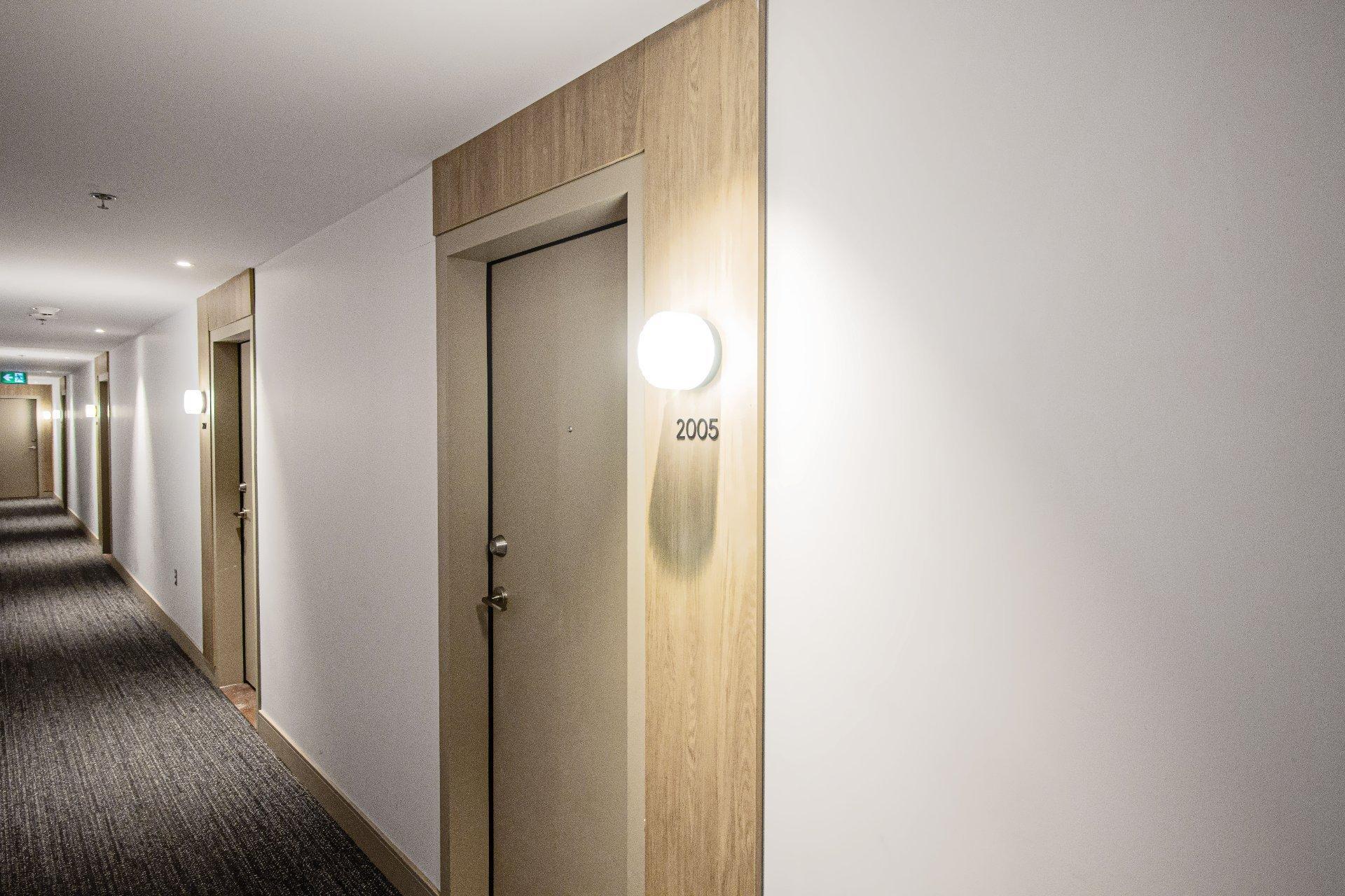 









2320


Rue Tupper

, 2005,
Montréal (Ville-Marie),




QC
H3H0B8

