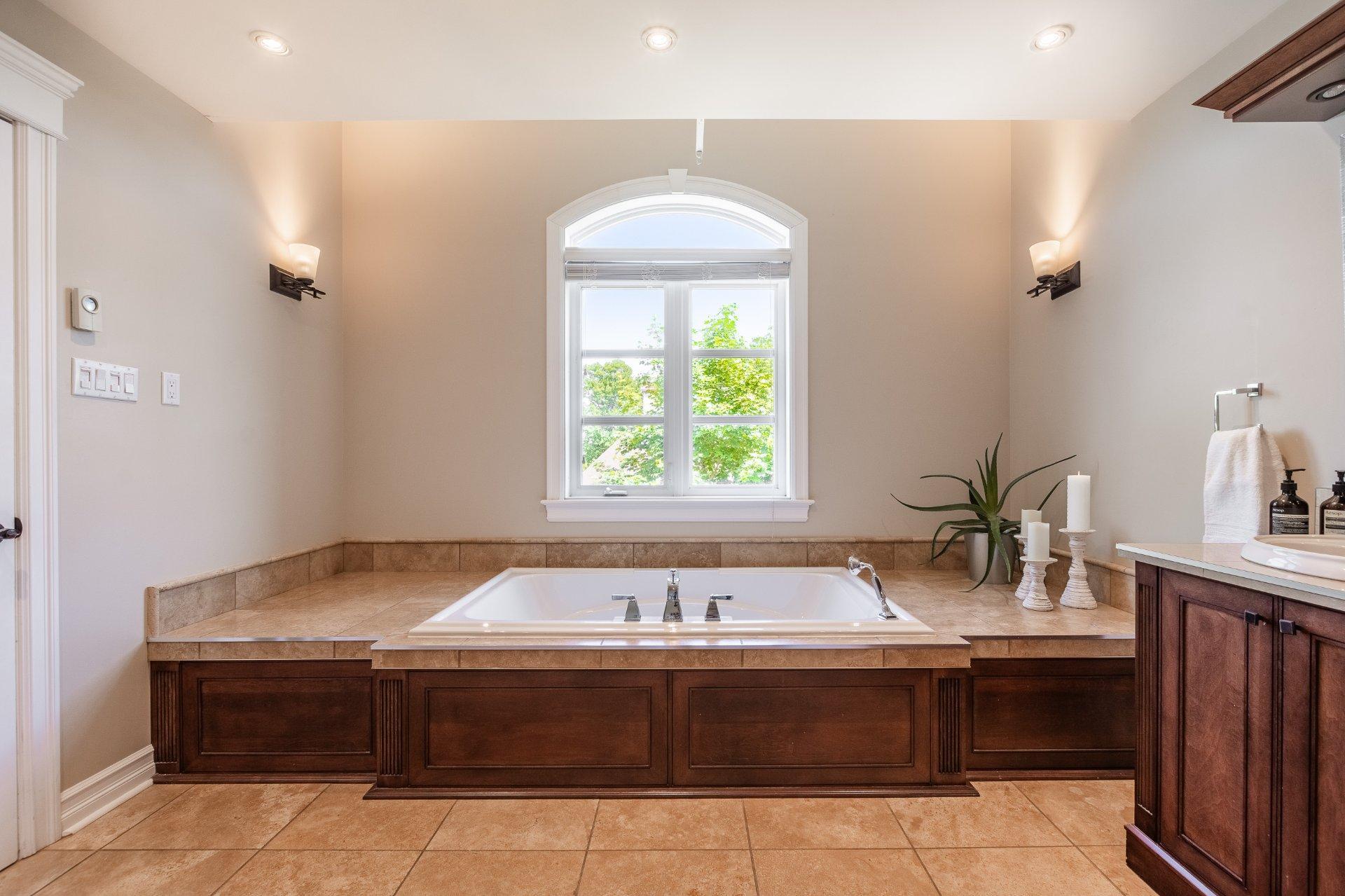 









132


Rue Antoine-Forestier

,
Carignan,




QC
J3L0A4

