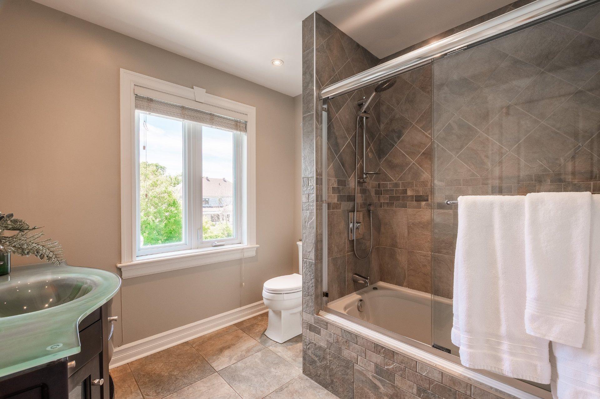 









132


Rue Antoine-Forestier

,
Carignan,




QC
J3L0A4

