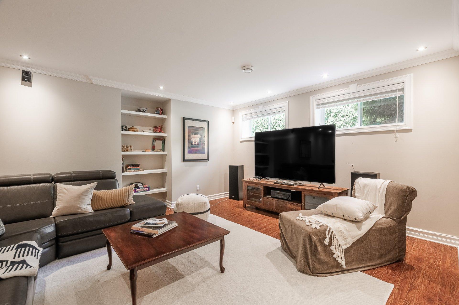 









132


Rue Antoine-Forestier

,
Carignan,




QC
J3L0A4

