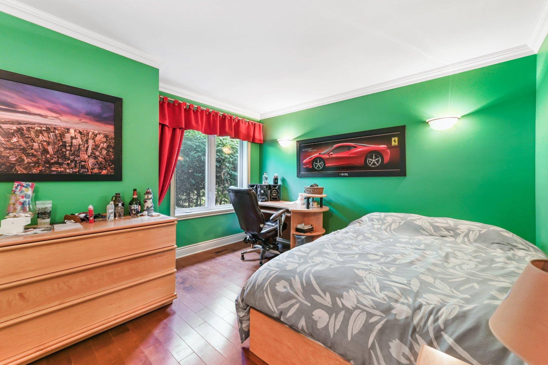









206


Rue de la Canadienne

,
Saint-Jean-sur-Richelieu,




QC
J2Y1B2

