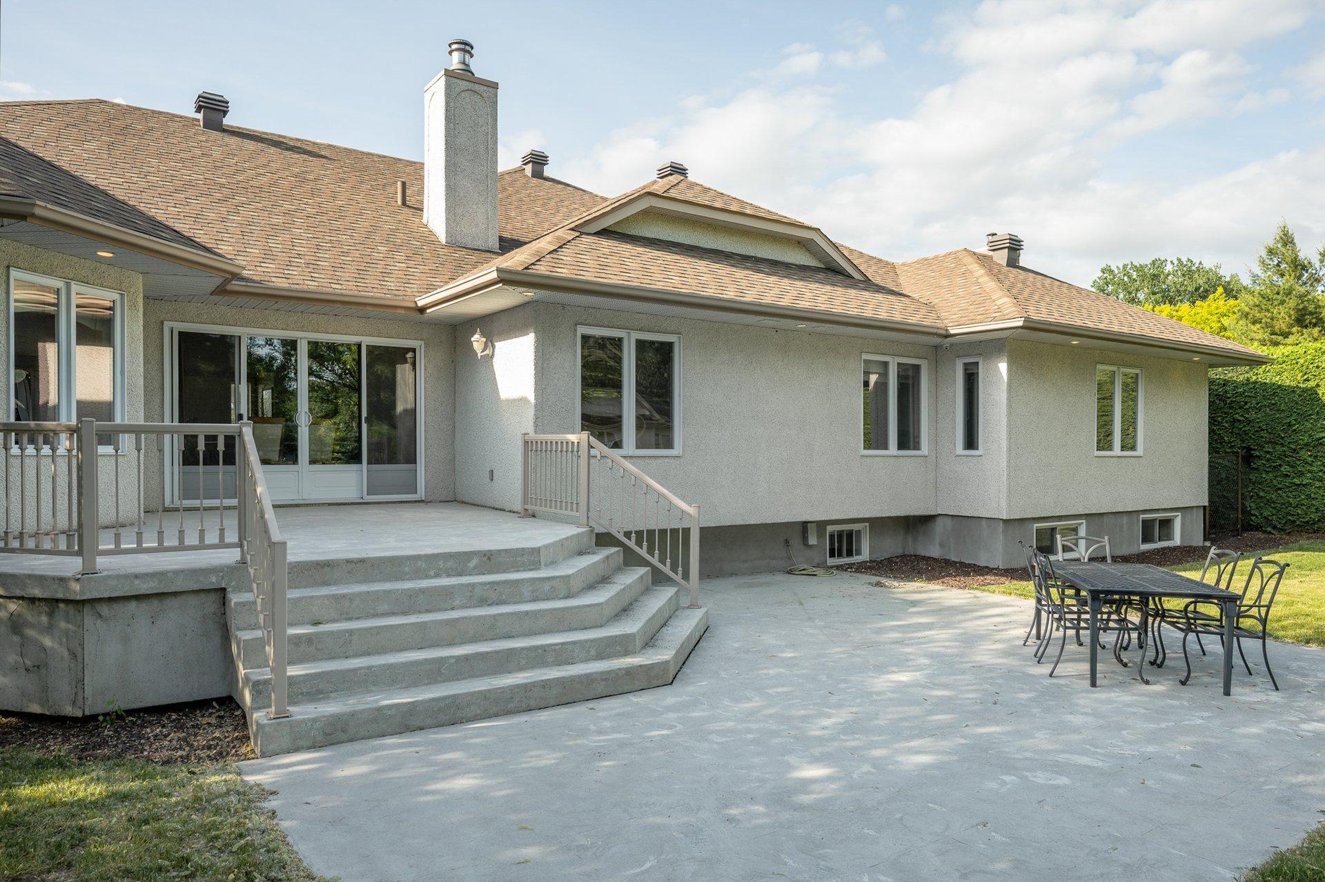 









206


Rue de la Canadienne

,
Saint-Jean-sur-Richelieu,




QC
J2Y1B2

