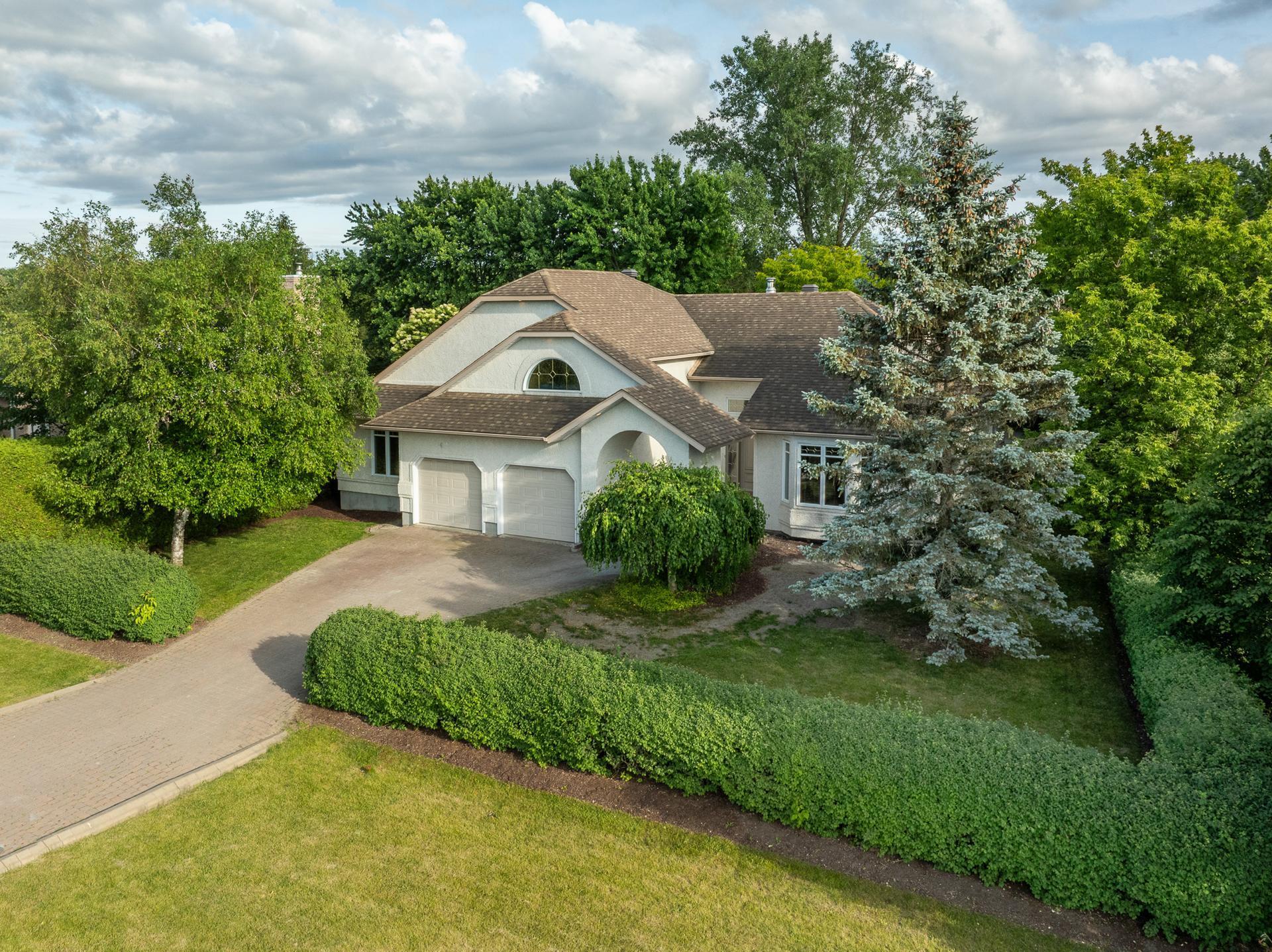 









206


Rue de la Canadienne

,
Saint-Jean-sur-Richelieu,




QC
J2Y1B2

