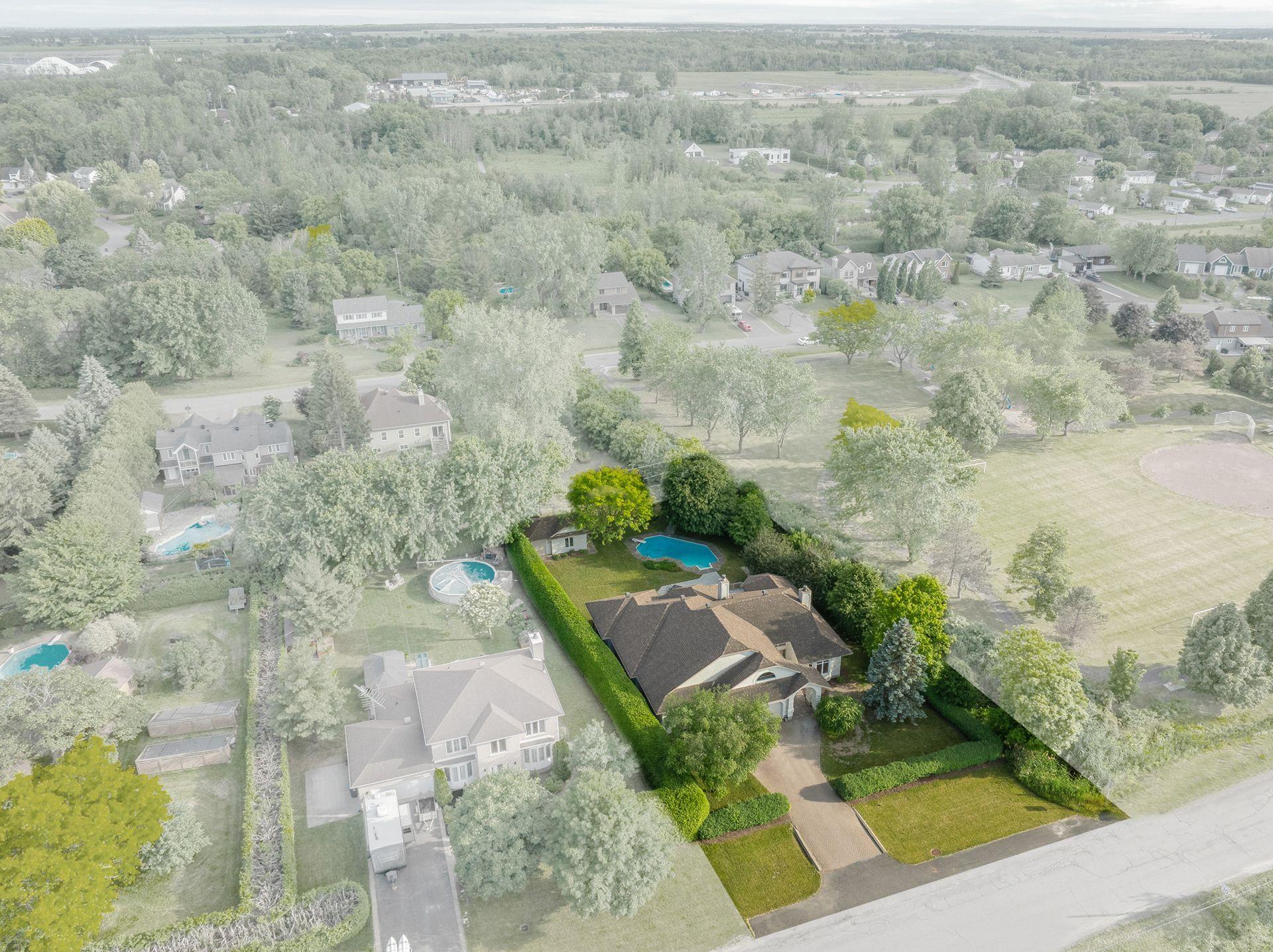 









206


Rue de la Canadienne

,
Saint-Jean-sur-Richelieu,




QC
J2Y1B2

