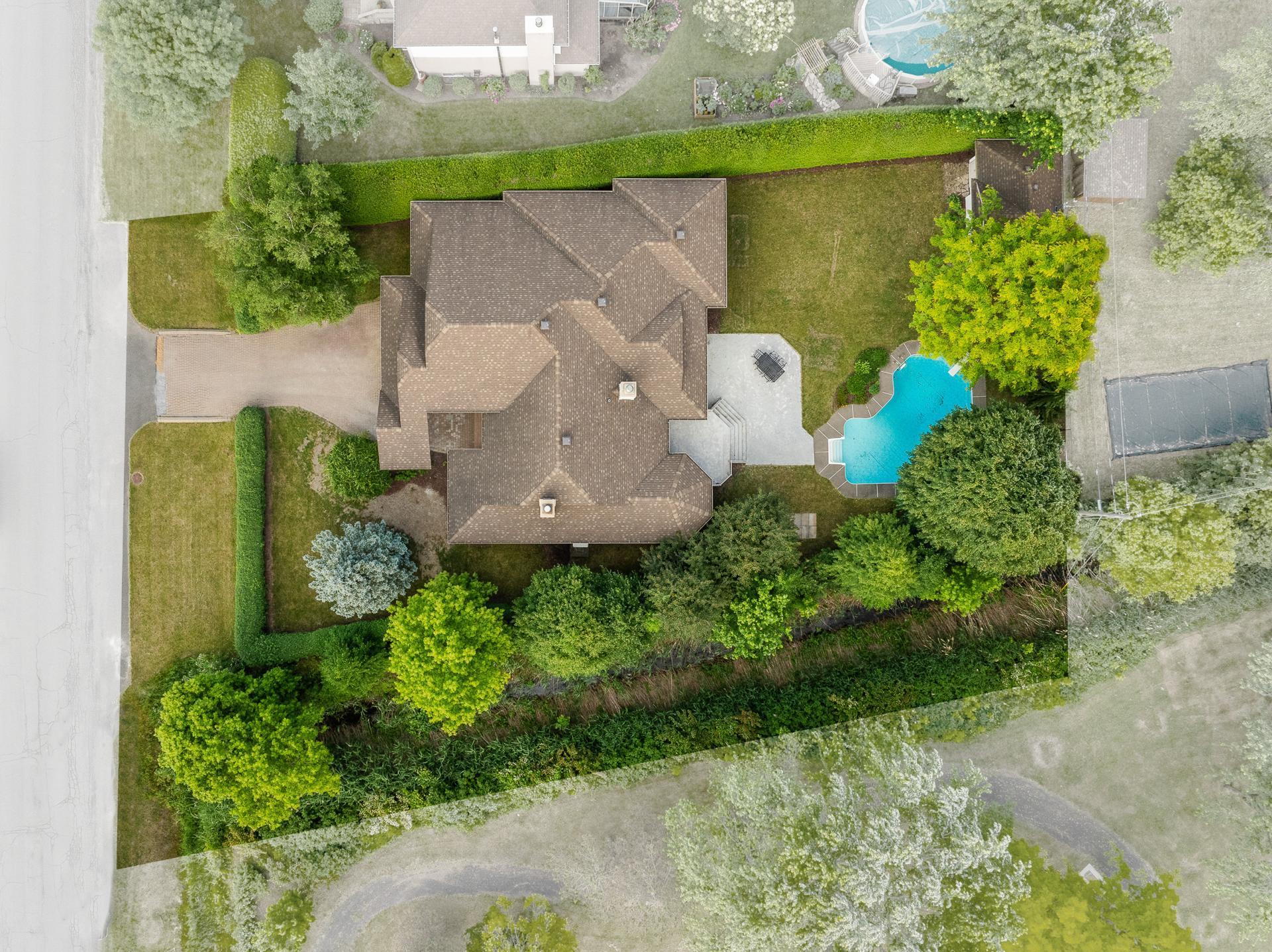 









206


Rue de la Canadienne

,
Saint-Jean-sur-Richelieu,




QC
J2Y1B2

