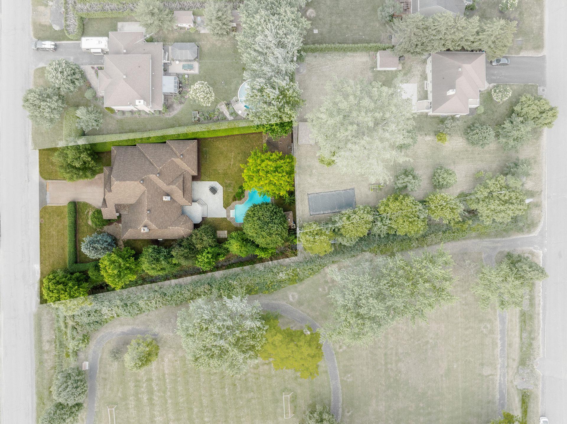 









206


Rue de la Canadienne

,
Saint-Jean-sur-Richelieu,




QC
J2Y1B2


