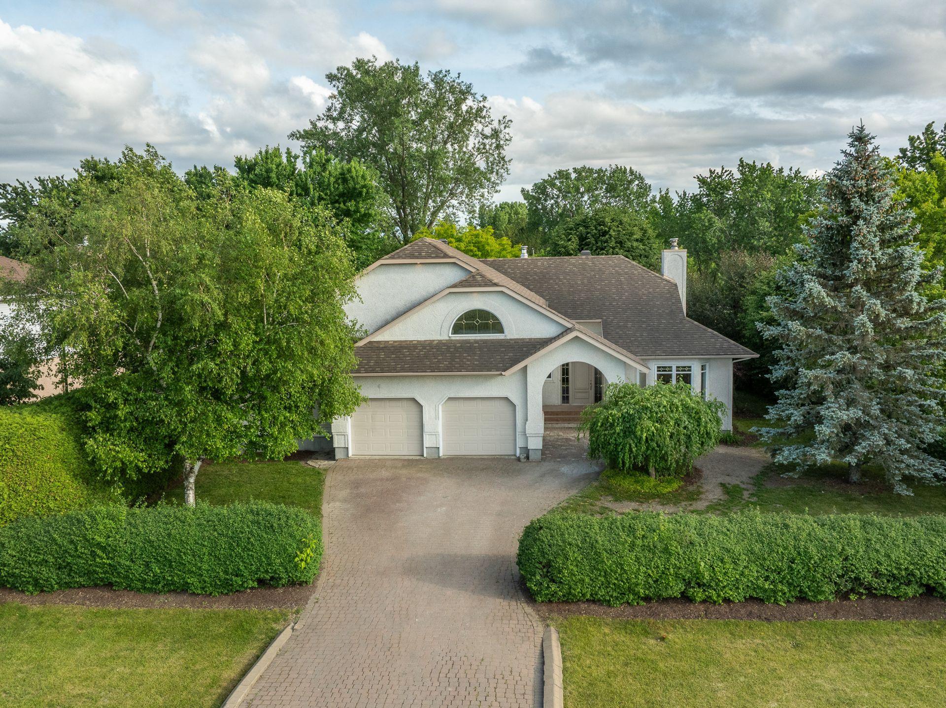 









206


Rue de la Canadienne

,
Saint-Jean-sur-Richelieu,




QC
J2Y1B2

