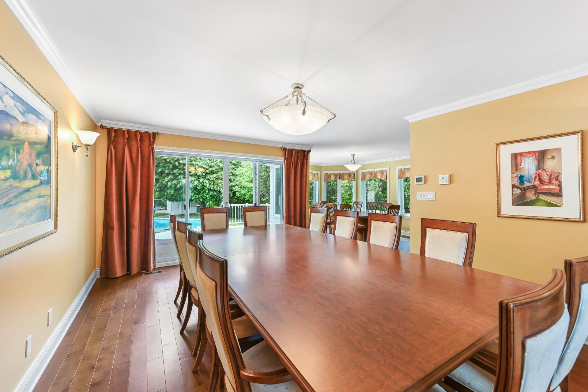 









206


Rue de la Canadienne

,
Saint-Jean-sur-Richelieu,




QC
J2Y1B2

