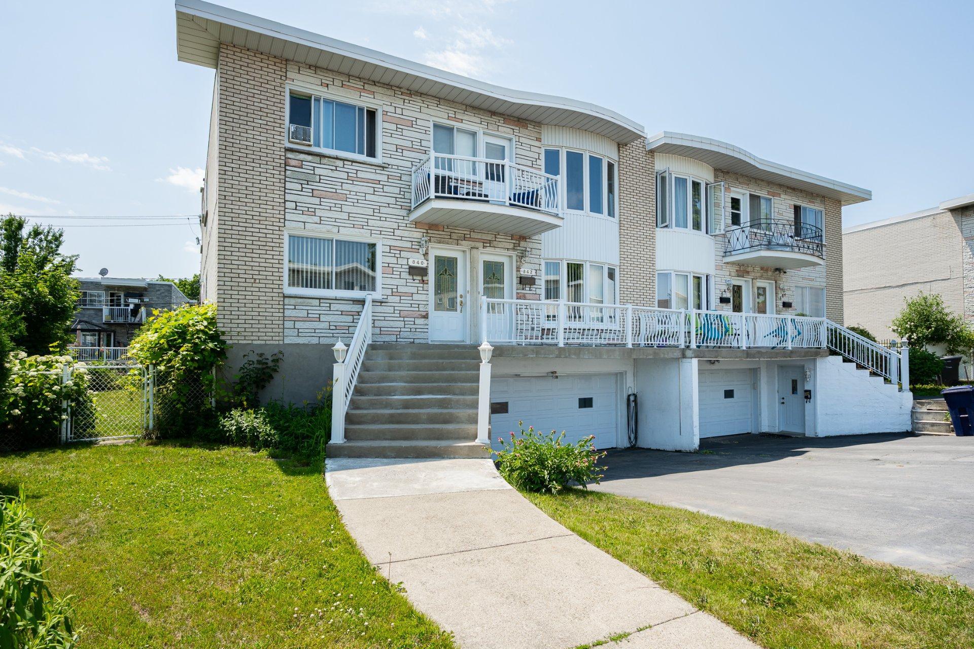 









840

 - 842


Rue Du Calvet

,
Laval (Chomedey),




QC
H7W4E7

