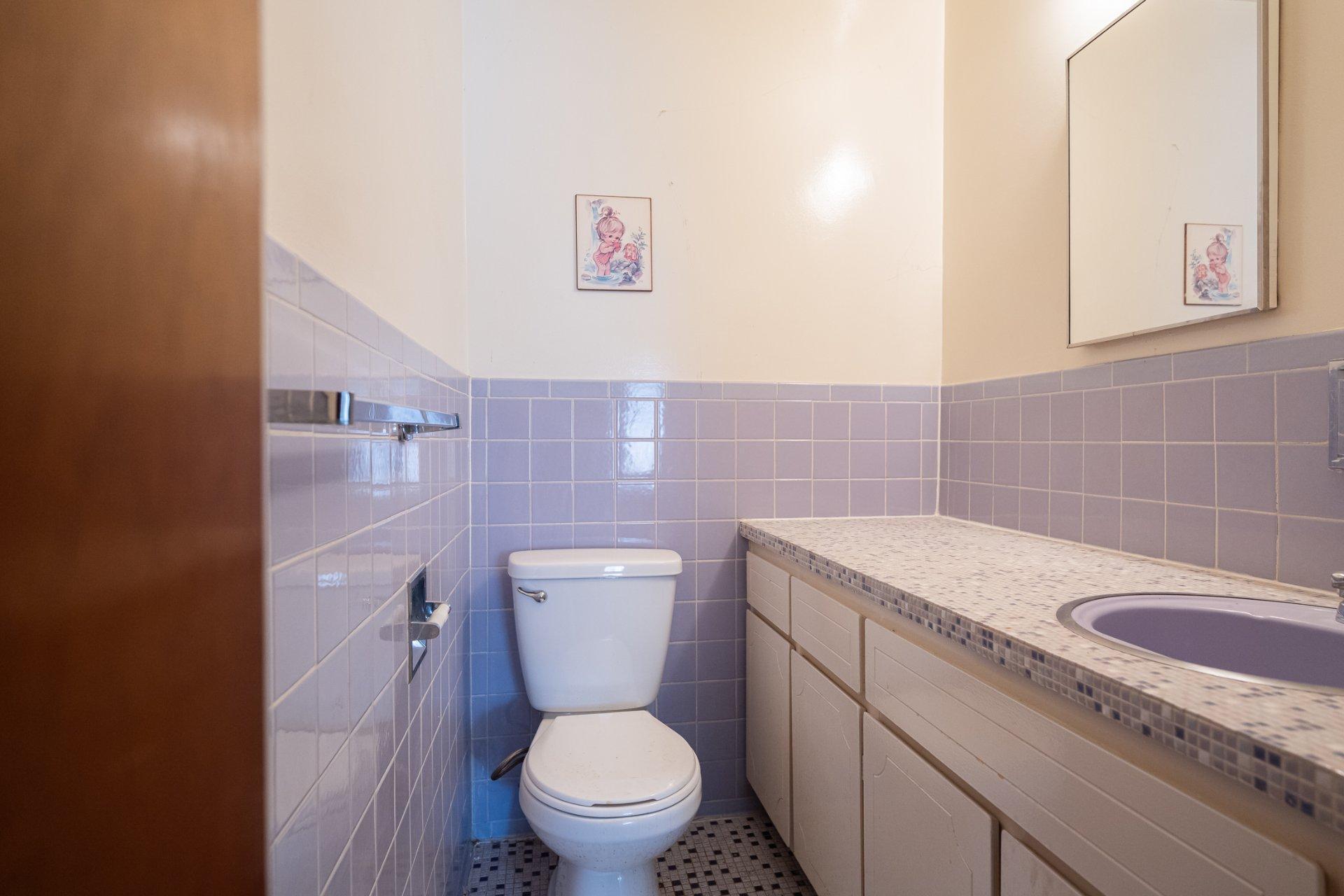 









840

 - 842


Rue Du Calvet

,
Laval (Chomedey),




QC
H7W4E7

