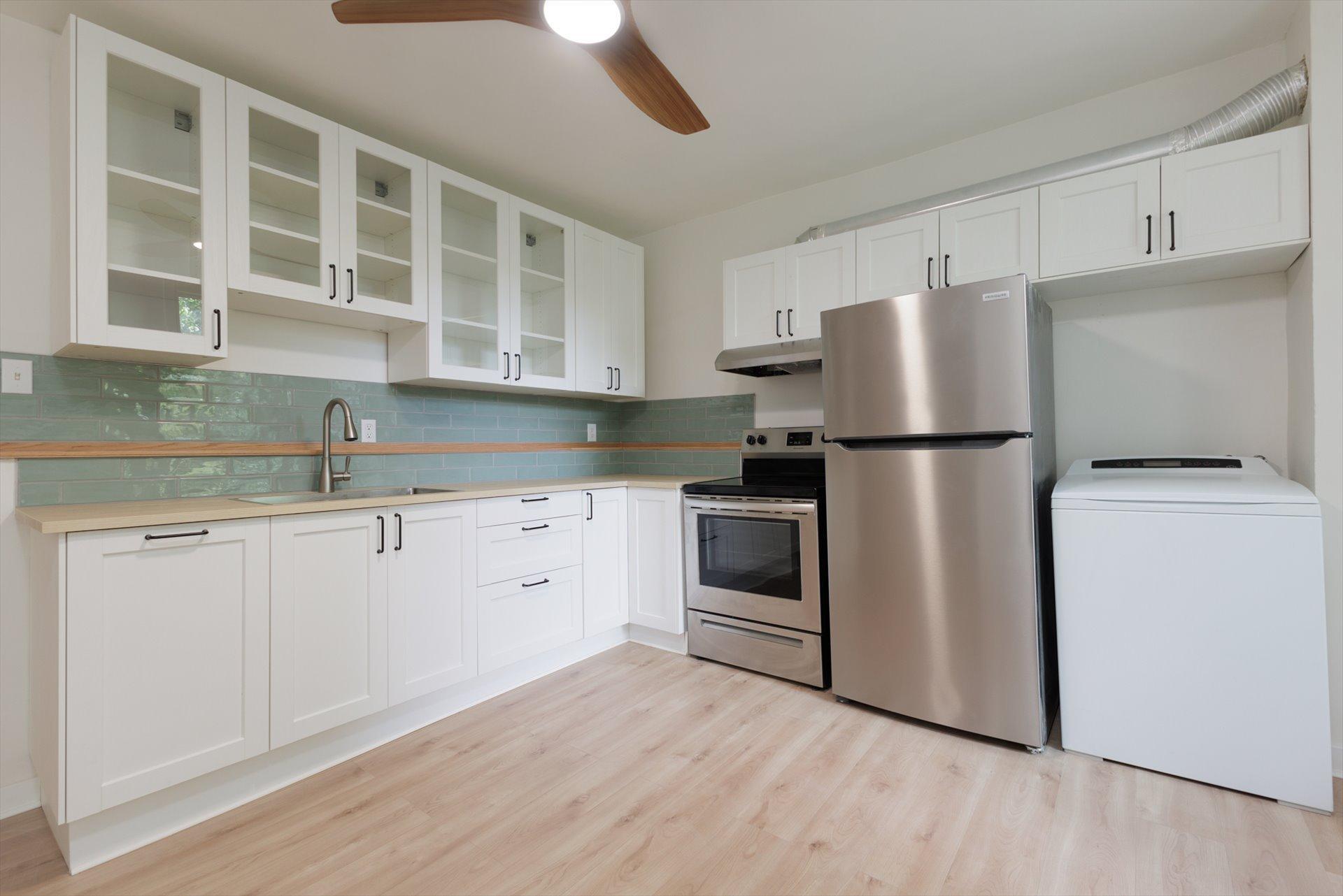 









2028


Rue Jacques-Hertel

,
Montréal (Le Sud-Ouest),




QC
H4E1R1

