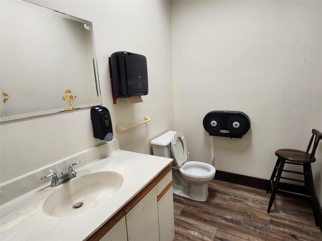 









437


Glenmore

Road, 107,
Kelowna,




BC
V1V 1Z4

