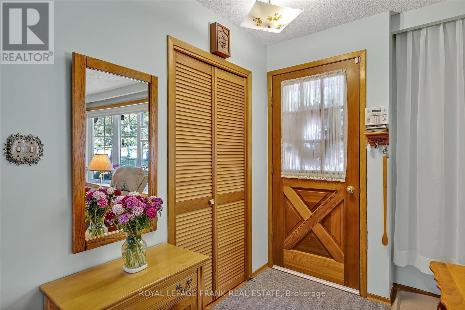 












110 GREENHILL DRIVE

,
Peterborough West (Central),




Ontario
K9J6E4

