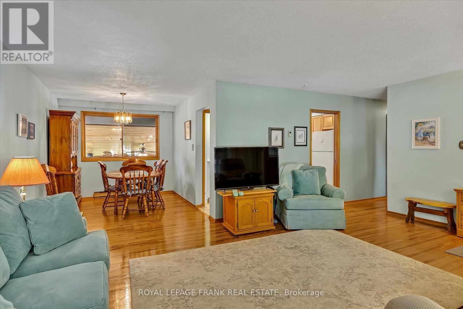 












110 GREENHILL DRIVE

,
Peterborough West (Central),




Ontario
K9J6E4


