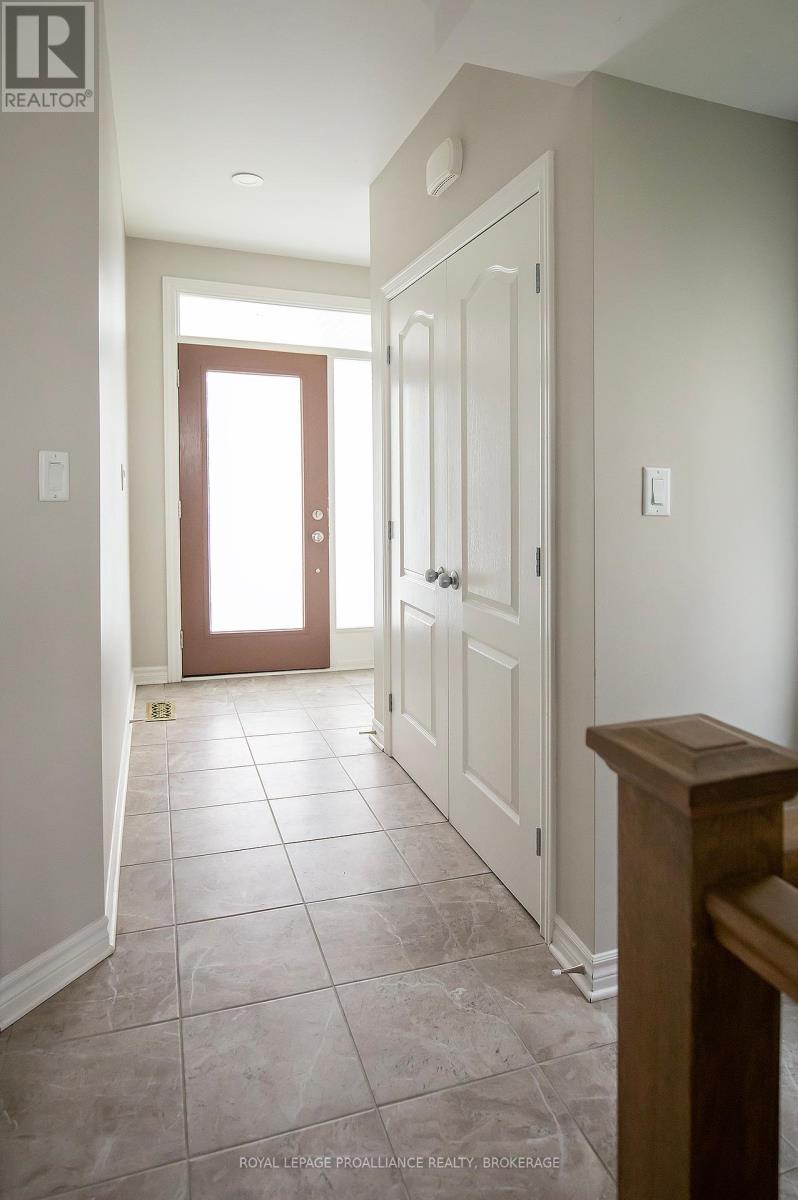 












1099 HORIZON DRIVE

,
Kingston (City Northwest),




Ontario
K7P0M3

