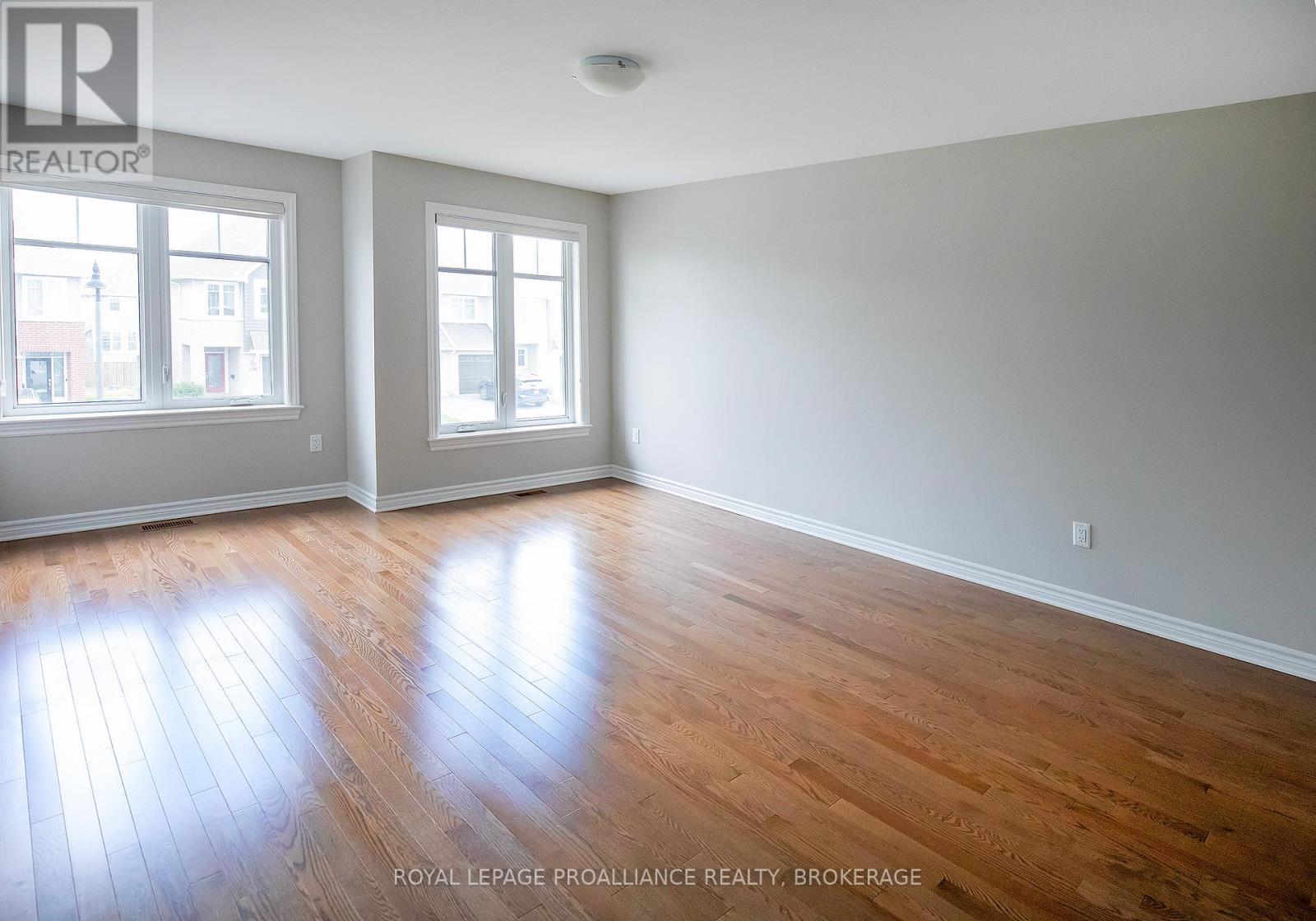 












1099 HORIZON DRIVE

,
Kingston (City Northwest),




Ontario
K7P0M3

