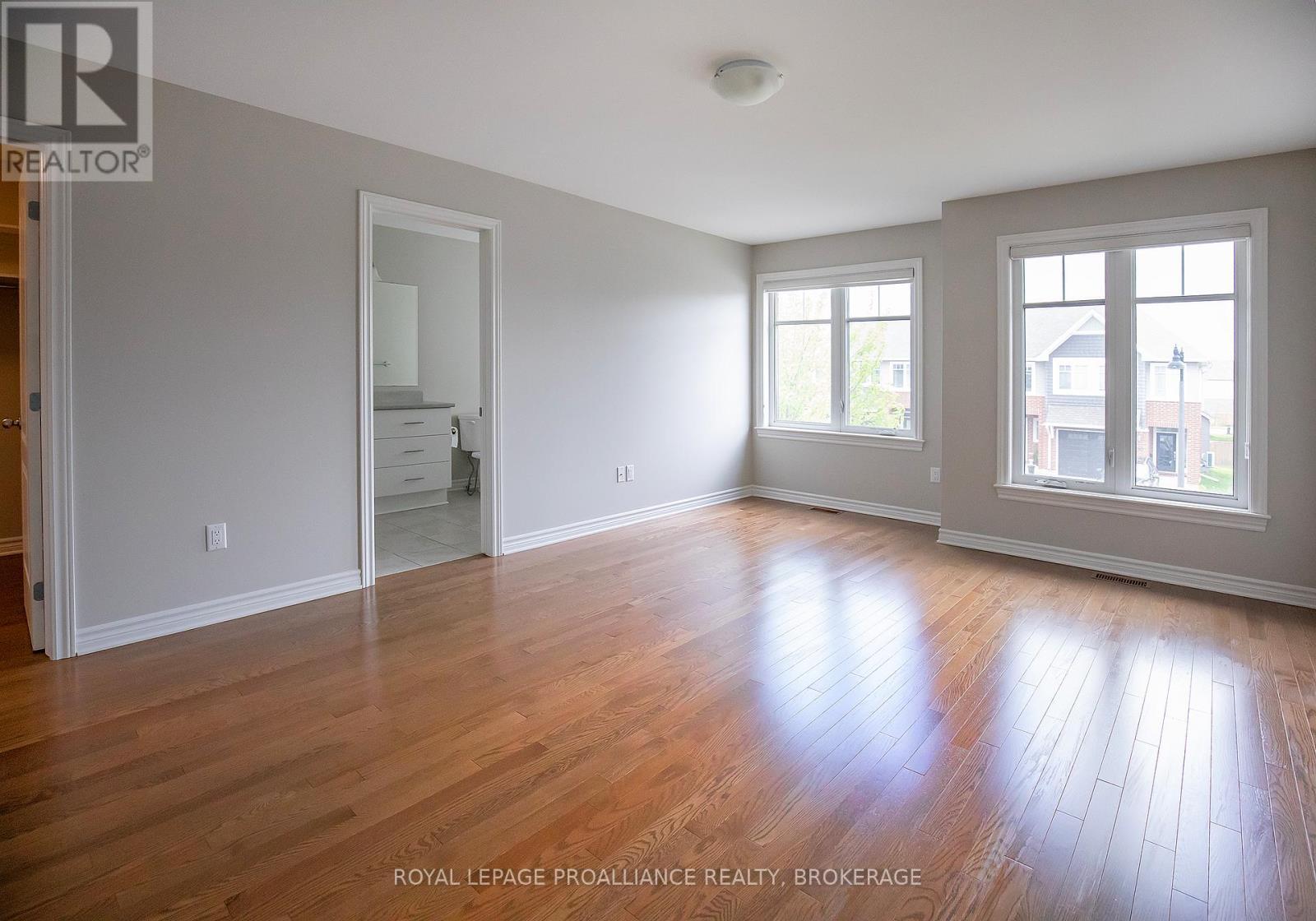 












1099 HORIZON DRIVE

,
Kingston (City Northwest),




Ontario
K7P0M3

