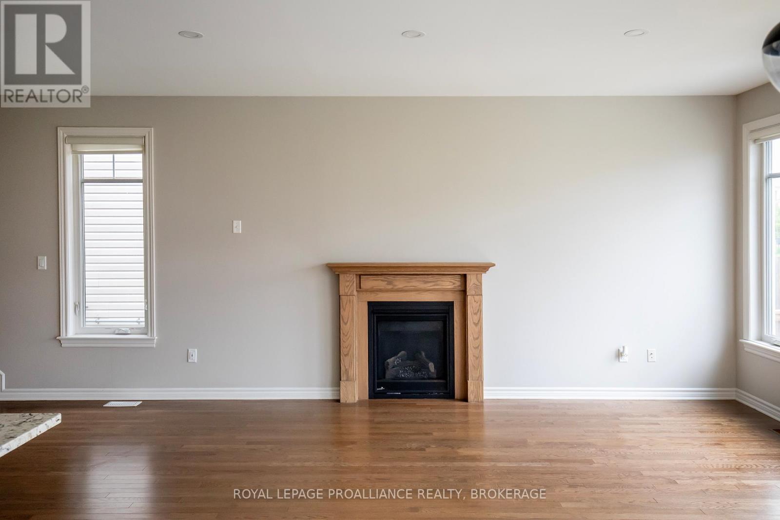 












1099 HORIZON DRIVE

,
Kingston (City Northwest),




Ontario
K7P0M3

