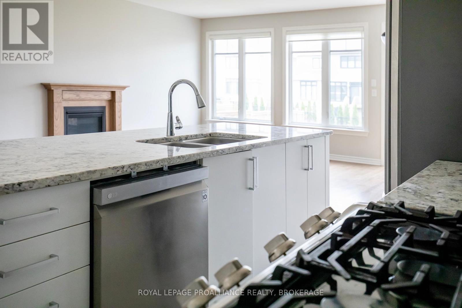 












1099 HORIZON DRIVE

,
Kingston (City Northwest),




Ontario
K7P0M3

