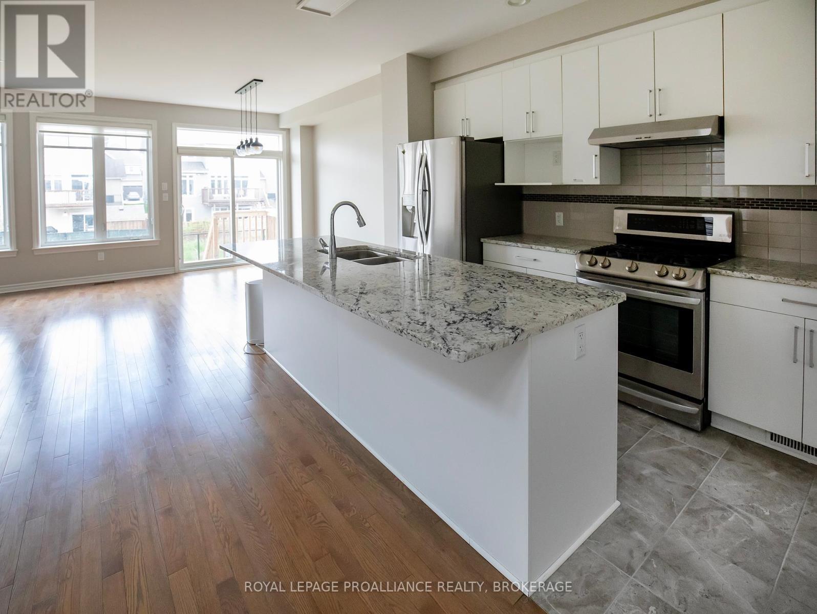 












1099 HORIZON DRIVE

,
Kingston (City Northwest),




Ontario
K7P0M3


