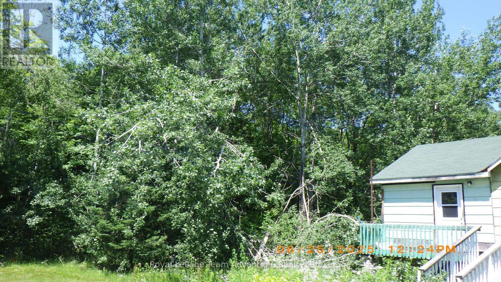 












613 HIGH STREET

,
Georgian Bay (Freeman),




Ontario
P0C1H0

