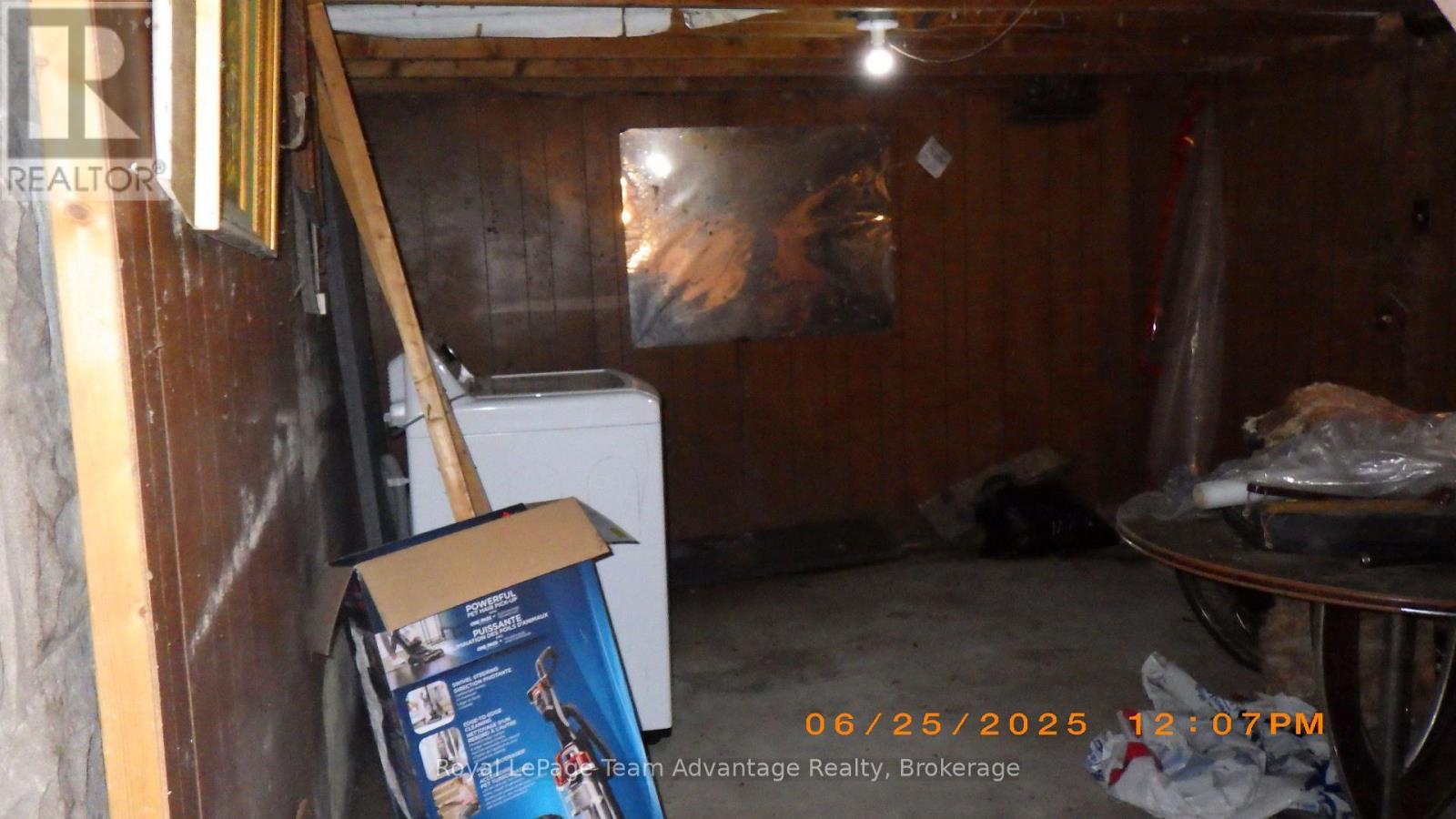 












613 HIGH STREET

,
Georgian Bay (Freeman),




Ontario
P0C1H0


