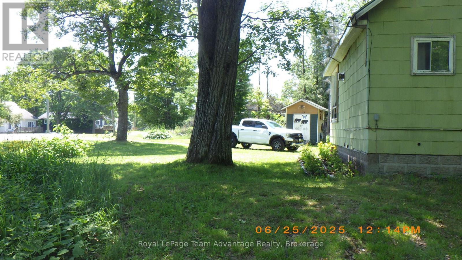 












613 HIGH STREET

,
Georgian Bay (Freeman),




Ontario
P0C1H0

