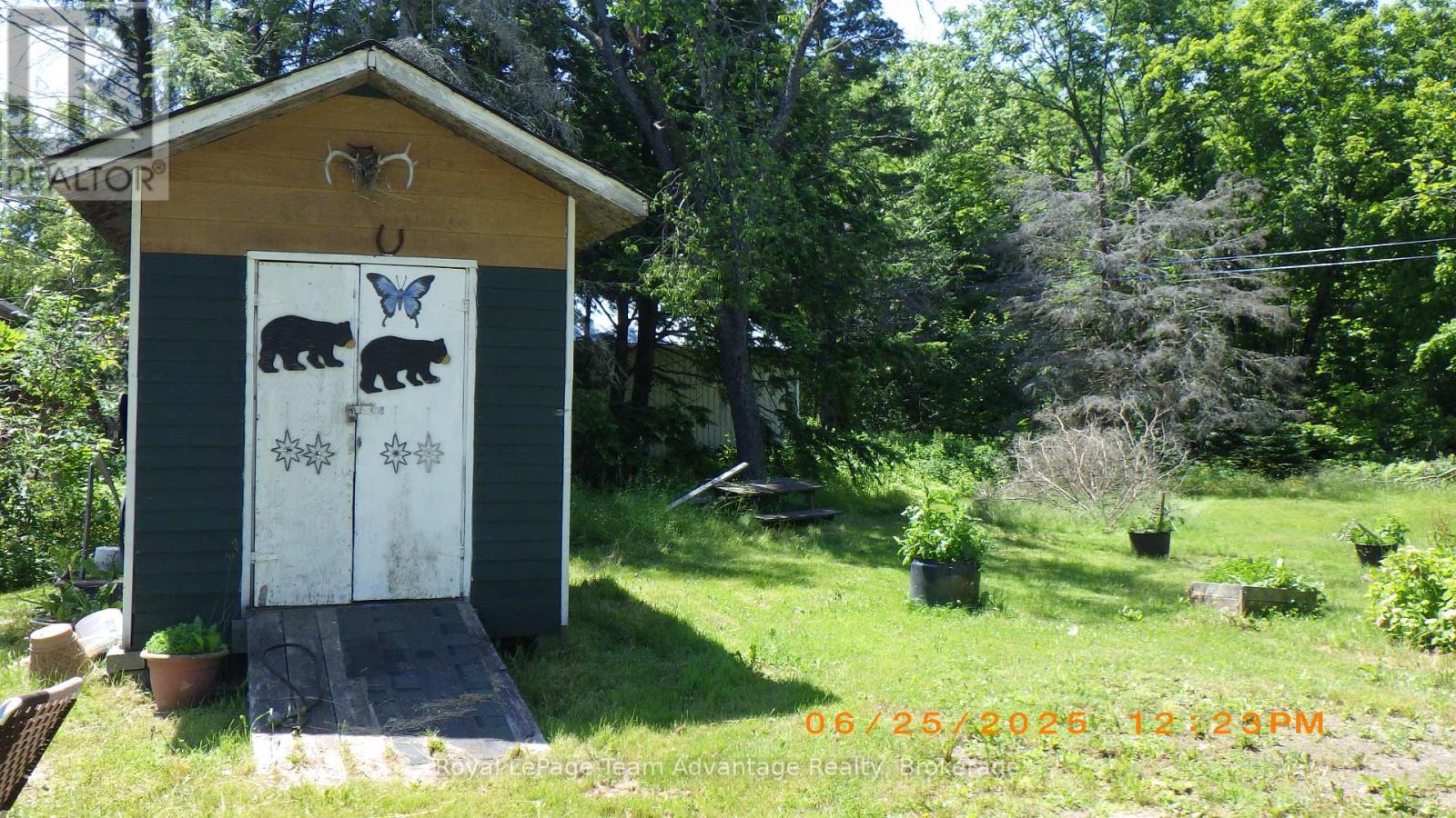 












613 HIGH STREET

,
Georgian Bay (Freeman),




Ontario
P0C1H0

