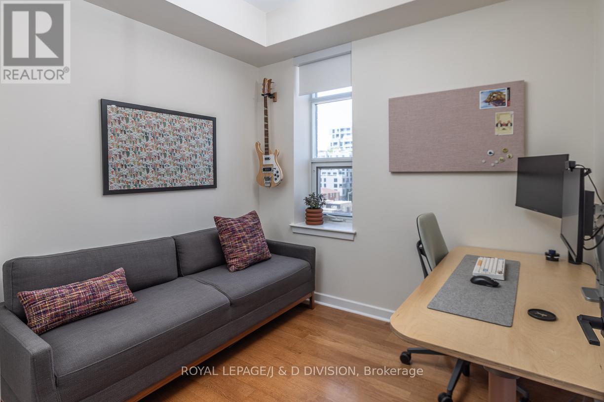 












610 - 438 RICHMOND STREET W

,
Toronto,




Ontario
M5V3S6


