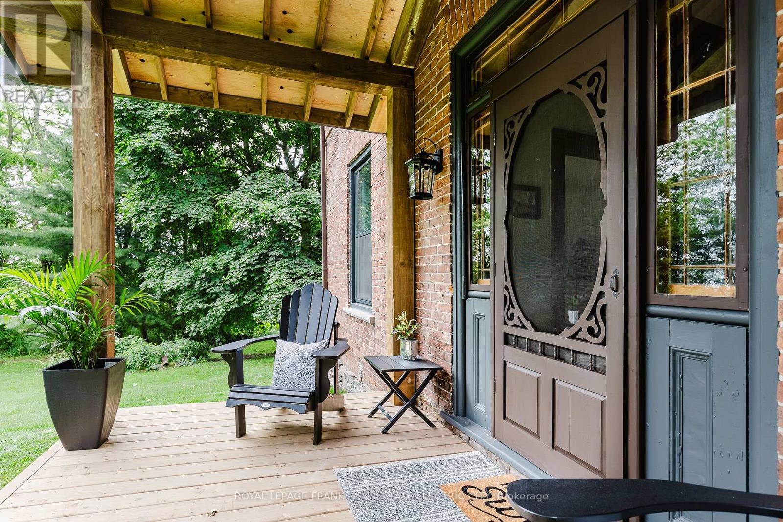 












4242 CEDAR VALLEY ROAD

,
Clarington,




Ontario
L0B1M0

