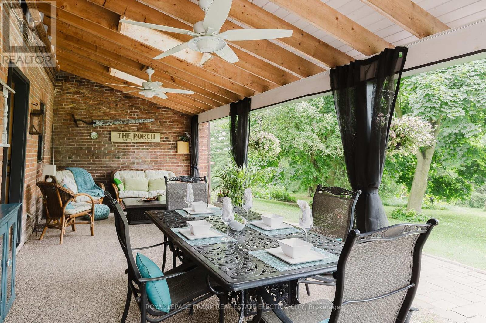 












4242 CEDAR VALLEY ROAD

,
Clarington,




Ontario
L0B1M0


