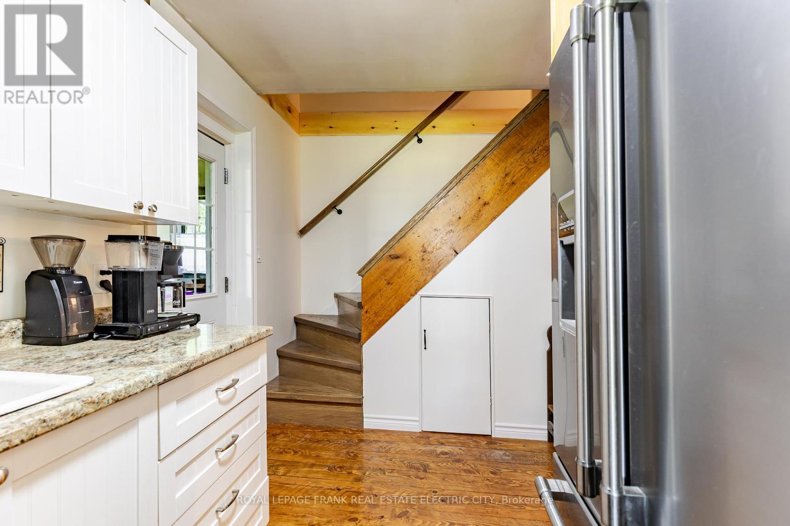 












4242 CEDAR VALLEY ROAD

,
Clarington,




Ontario
L0B1M0

