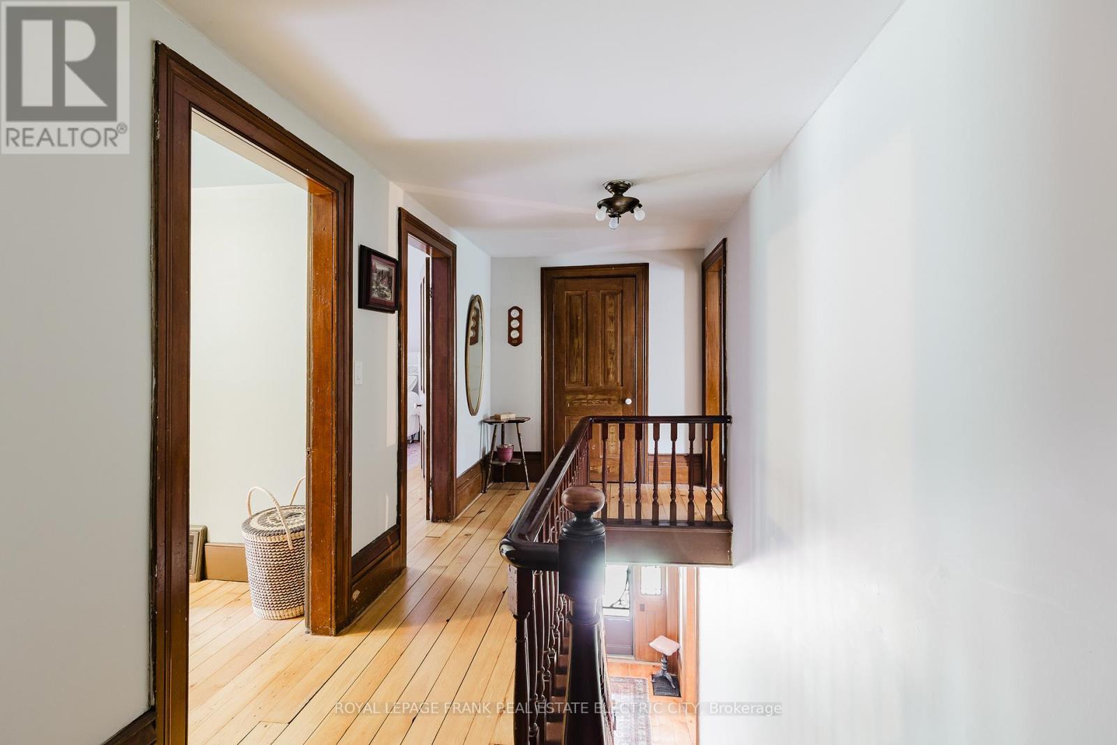












4242 CEDAR VALLEY ROAD

,
Clarington,




Ontario
L0B1M0

