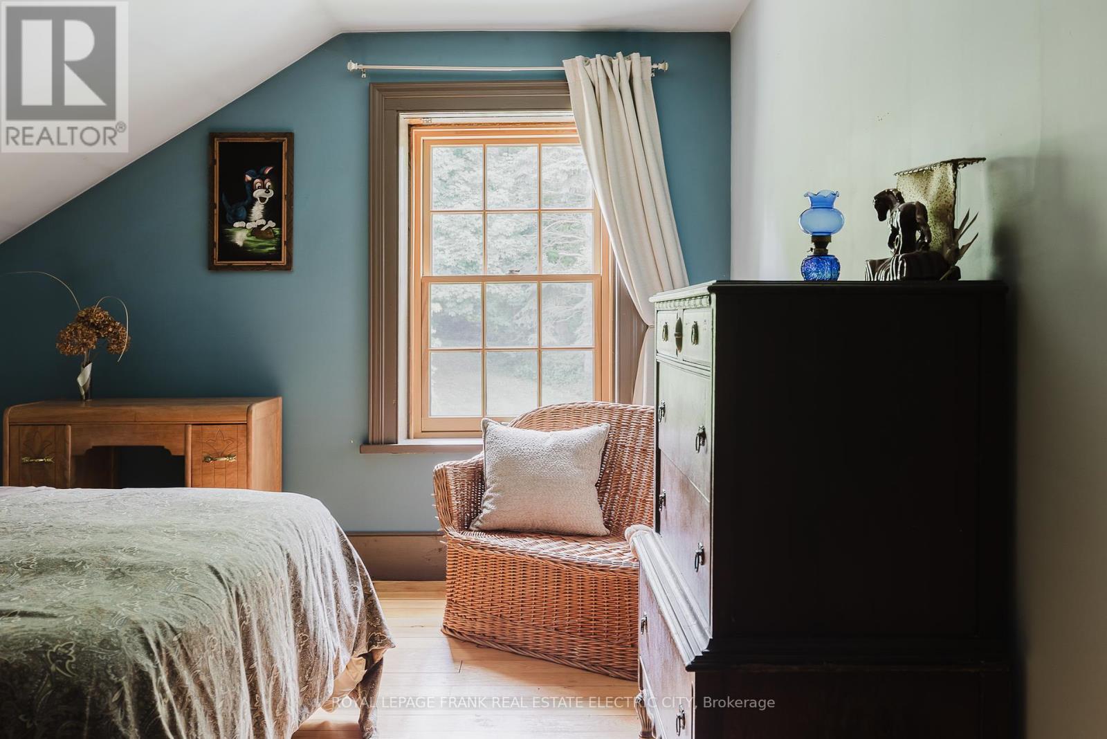 












4242 CEDAR VALLEY ROAD

,
Clarington,




Ontario
L0B1M0

