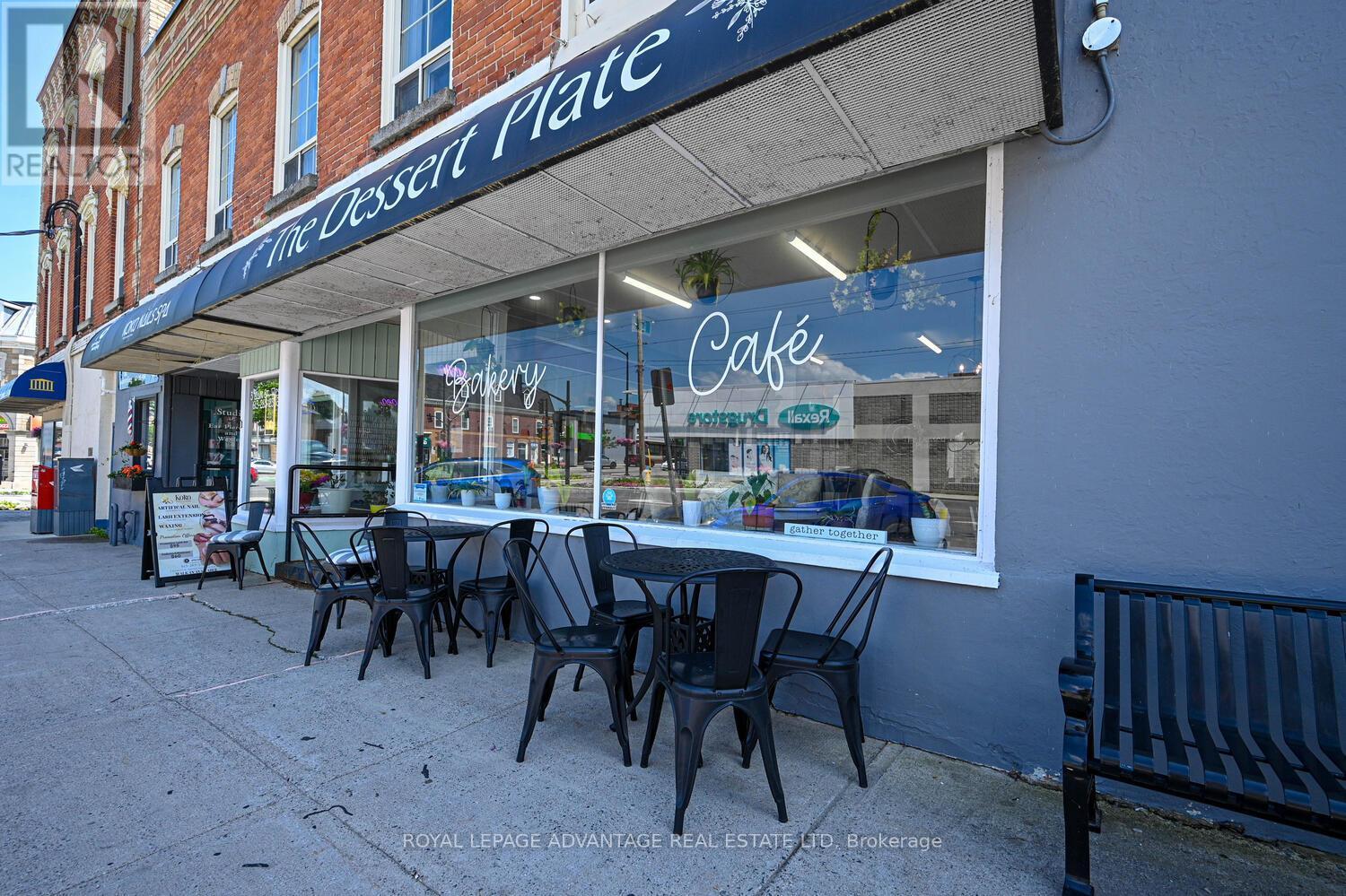 












5 MAIN STREET W

,
Smiths Falls,




Ontario
K7A2A8


