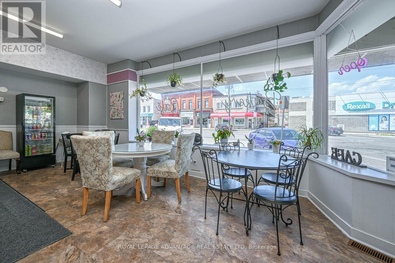 












5 MAIN STREET W

,
Smiths Falls,




Ontario
K7A2A8

