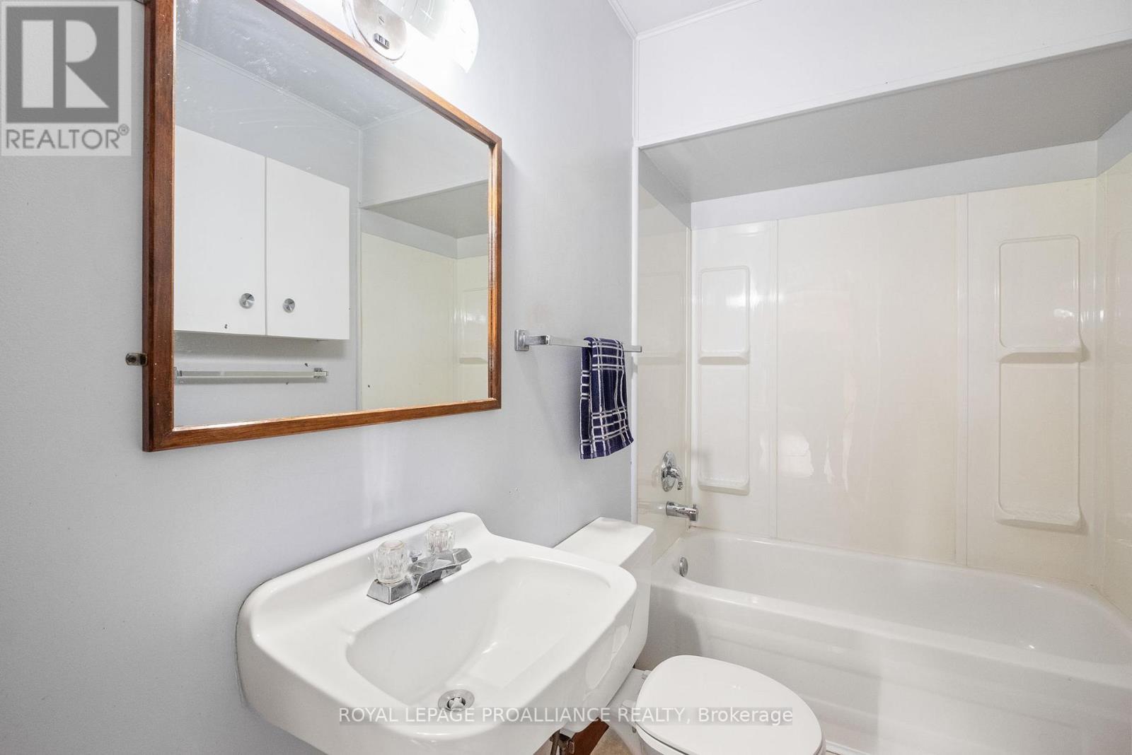












109 VICTORIA STREET

,
Trent Hills (Hastings),




Ontario
K0L1Y0

