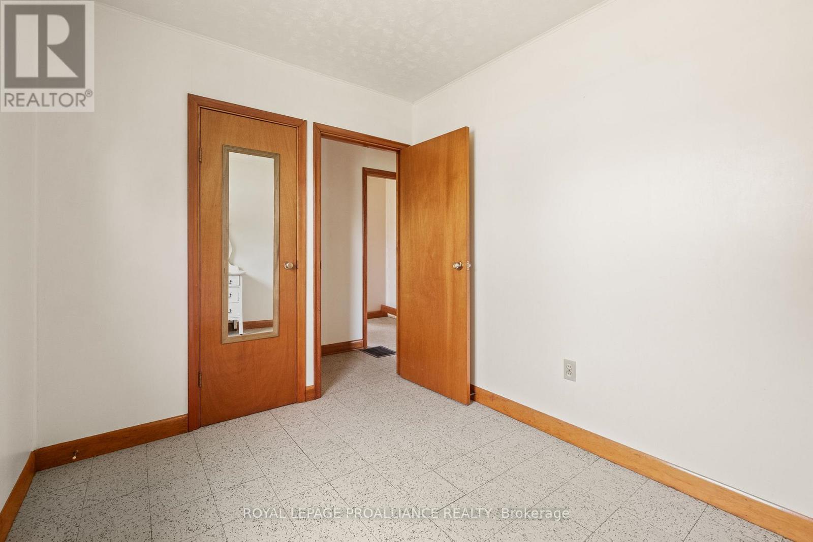 












109 VICTORIA STREET

,
Trent Hills (Hastings),




Ontario
K0L1Y0

