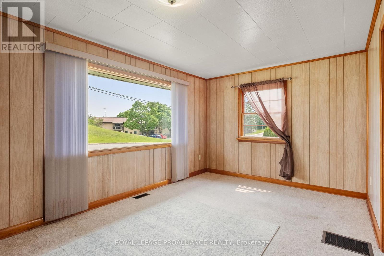 












109 VICTORIA STREET

,
Trent Hills (Hastings),




Ontario
K0L1Y0

